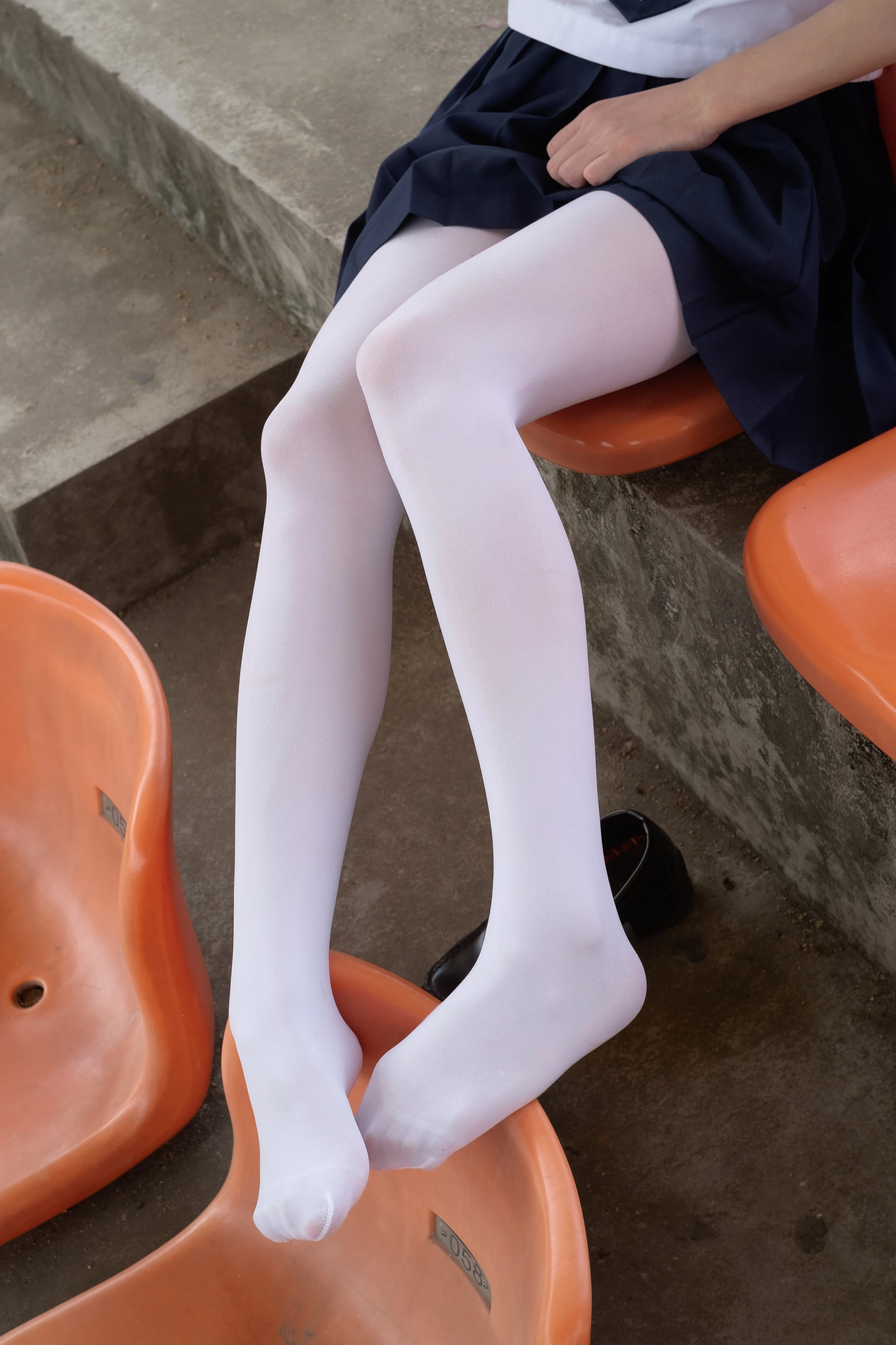 森萝财团 BETA-004 [113P-785M]校服, 水手服, 白丝, 美腿