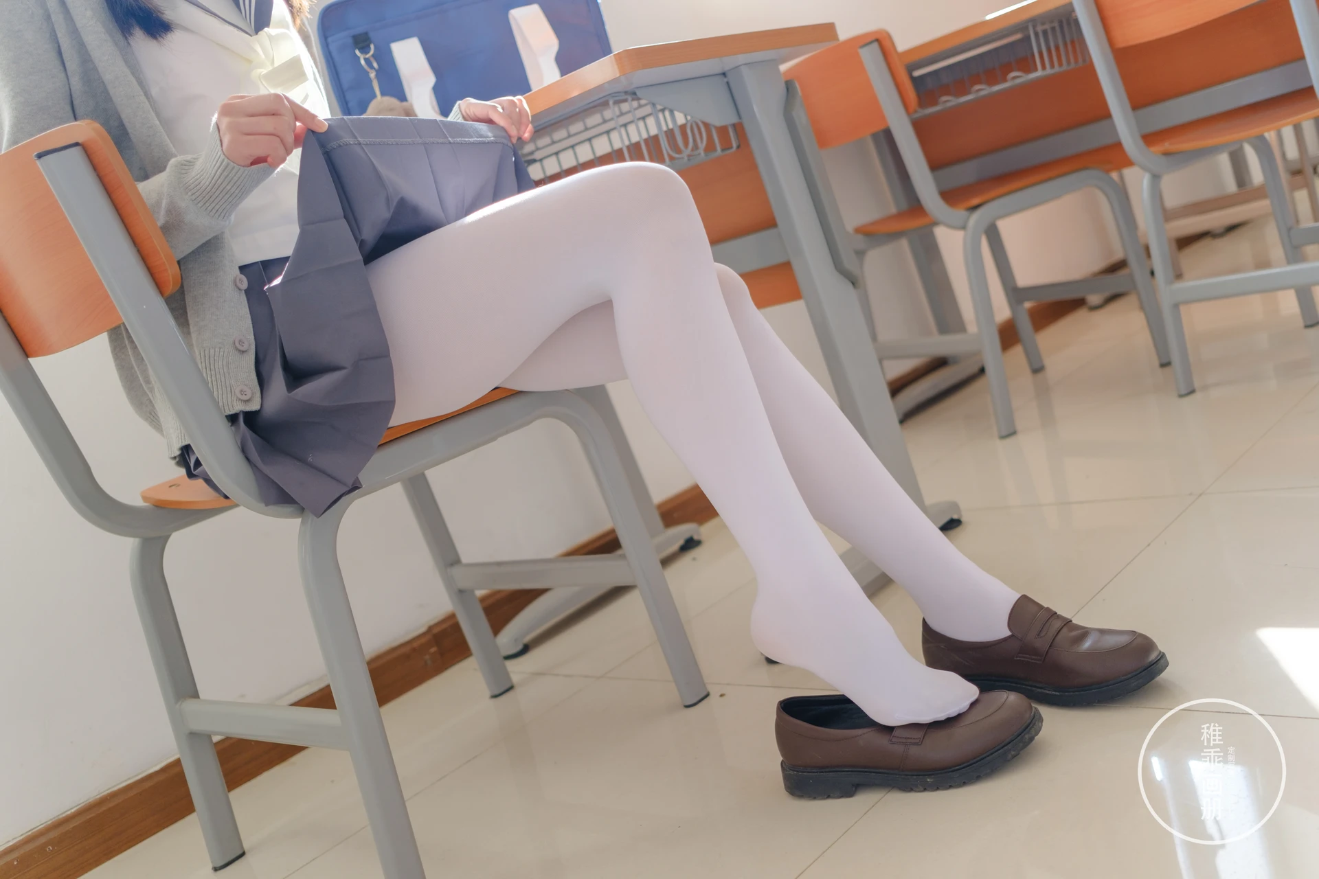 稚乖画册 晴空-03 赤西夜夜 白丝双马尾JK制服 [71P1V-0.99GB]JK, JK制服, 双马尾, 可爱, 晴空, 白丝, 稚乖画册, 美腿, 美足, 赤西夜夜