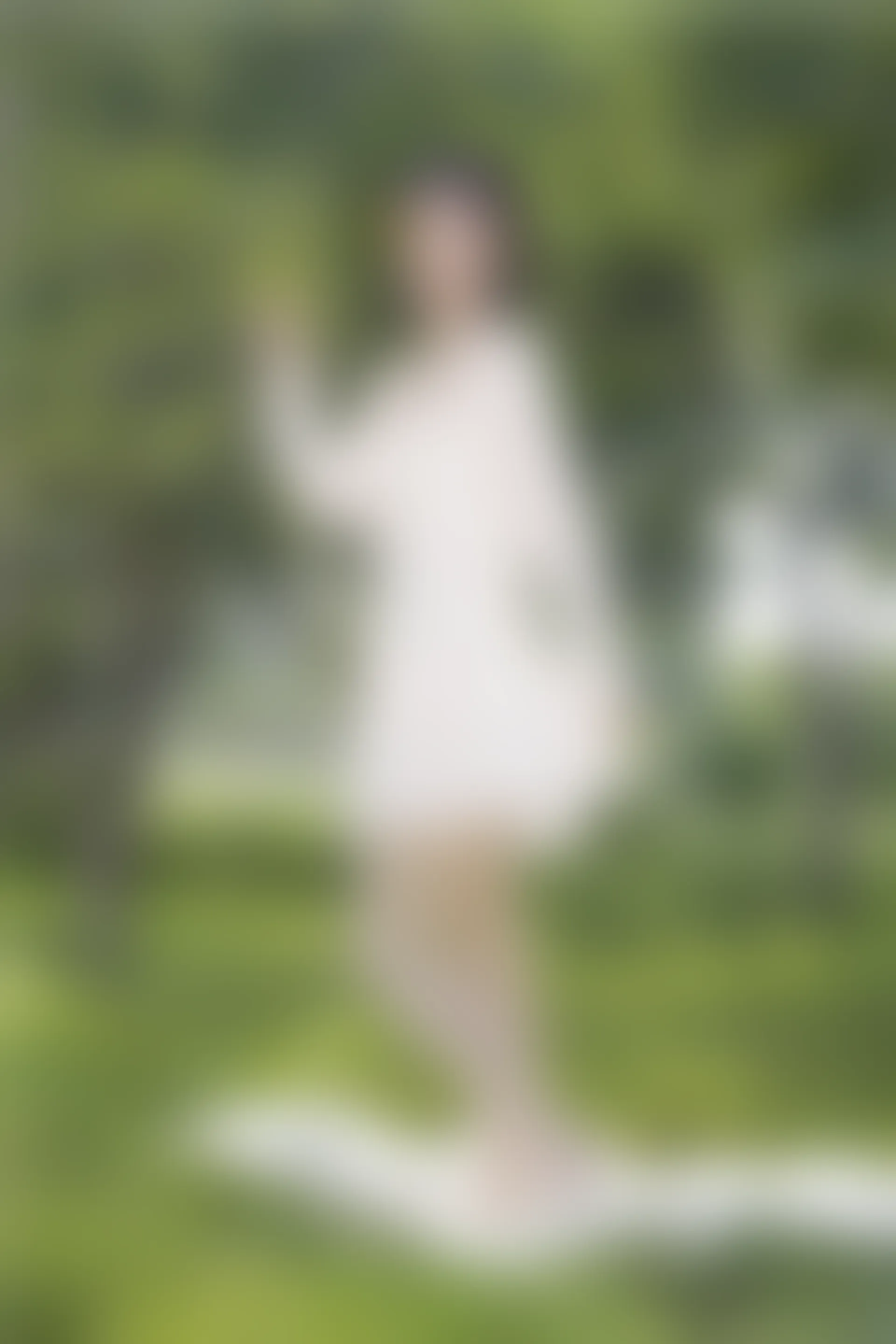 初夏女神 NO.070 依依 邻家女孩-风中少女[122P+1V／4.65GB]