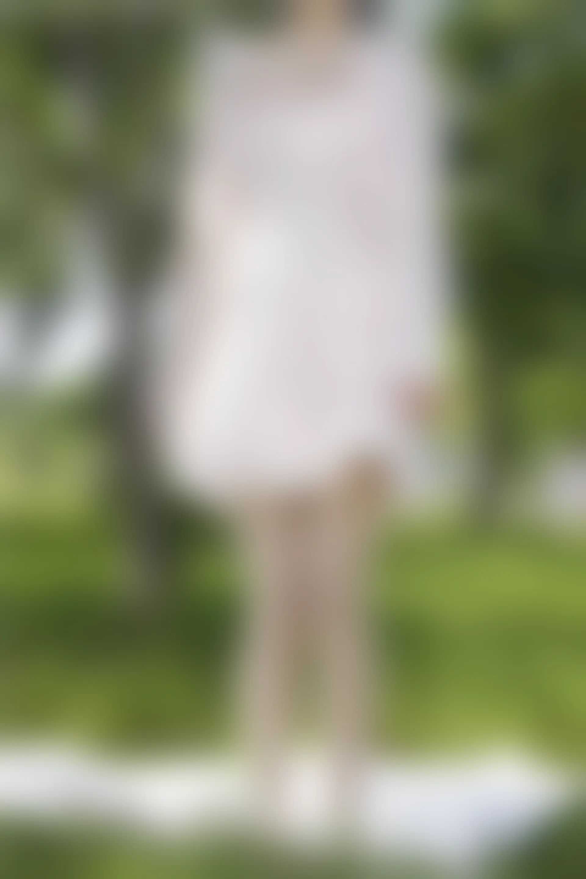 初夏女神 NO.070 依依 邻家女孩-风中少女[122P+1V／4.65GB]