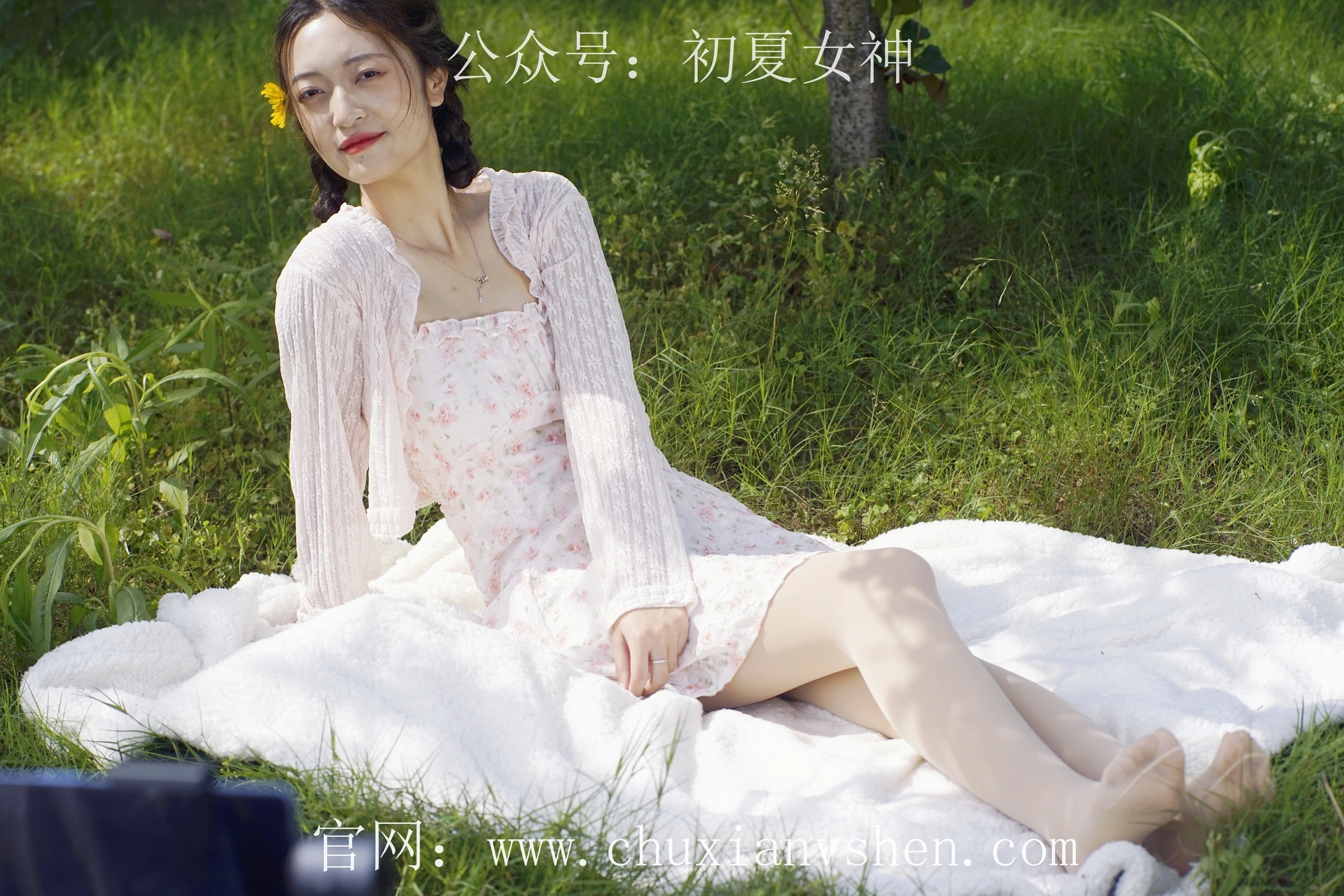 初夏女神 NO.070 依依 邻家女孩-风中少女[122P+1V／4.65GB]