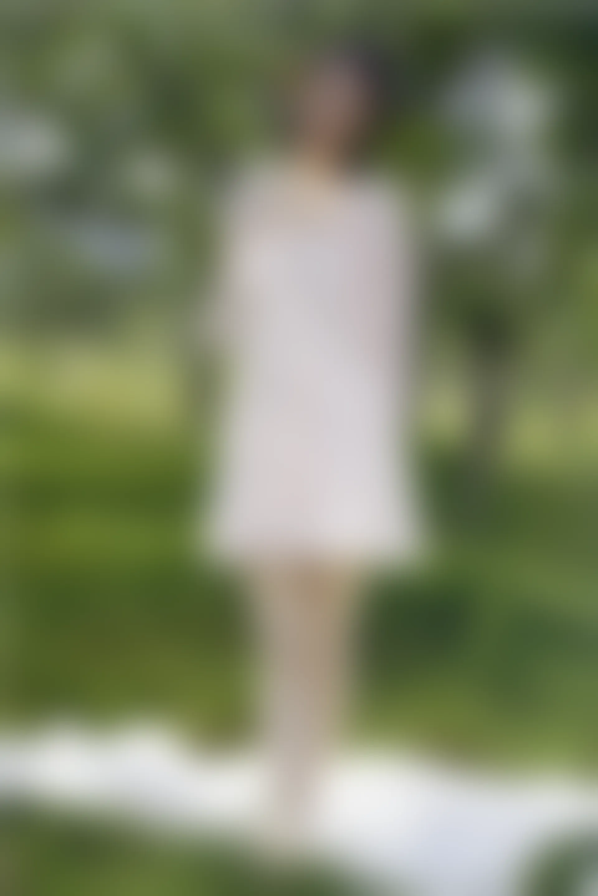 初夏女神 NO.070 依依 邻家女孩-风中少女[122P+1V／4.65GB]