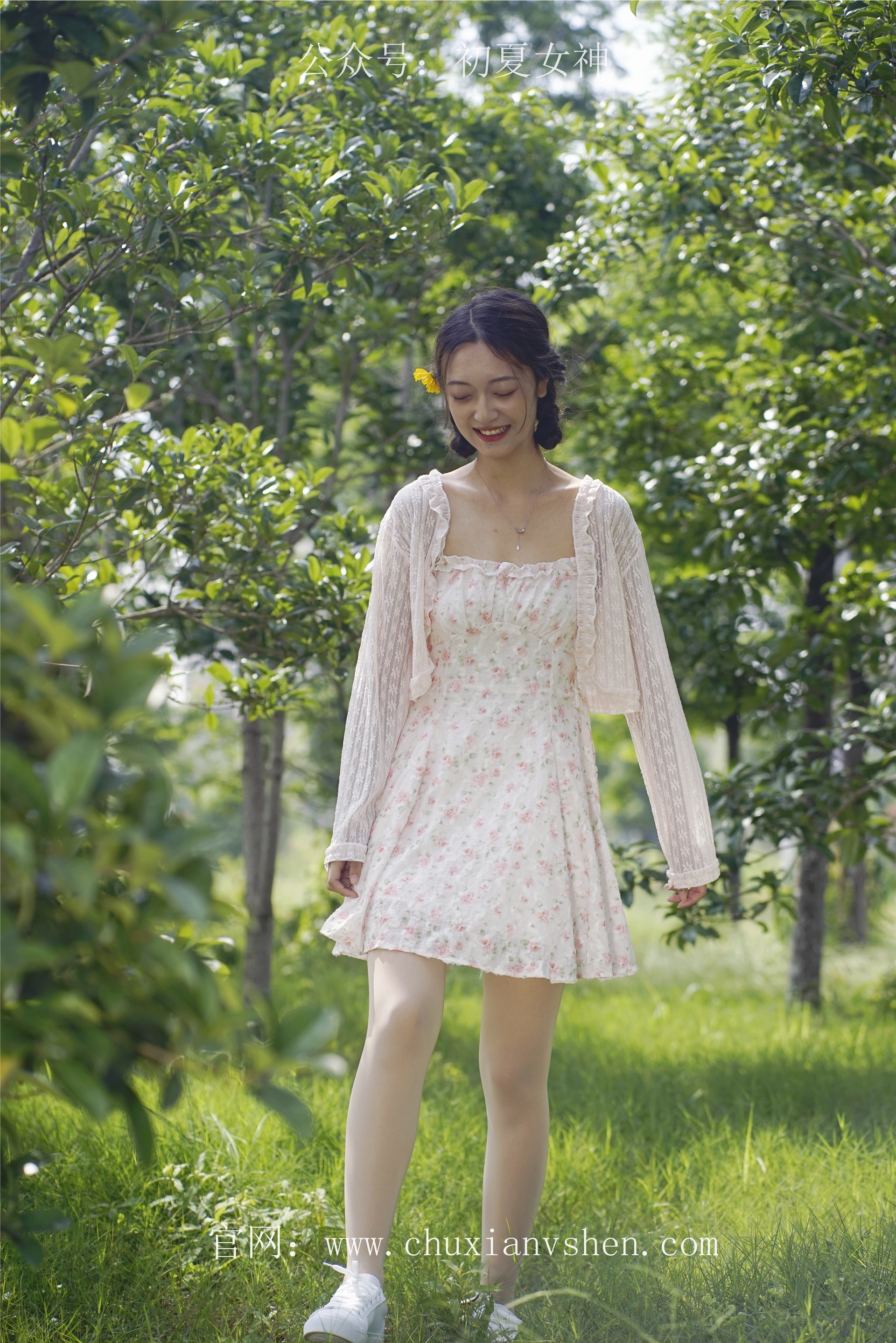 初夏女神 NO.070 依依 邻家女孩-风中少女[122P+1V／4.65GB]