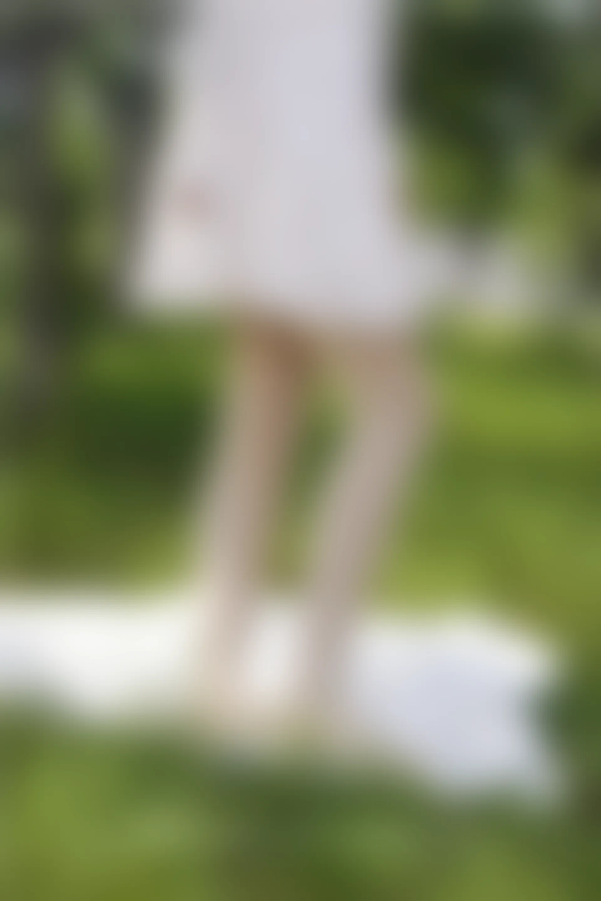 初夏女神 NO.070 依依 邻家女孩-风中少女[122P+1V／4.65GB]