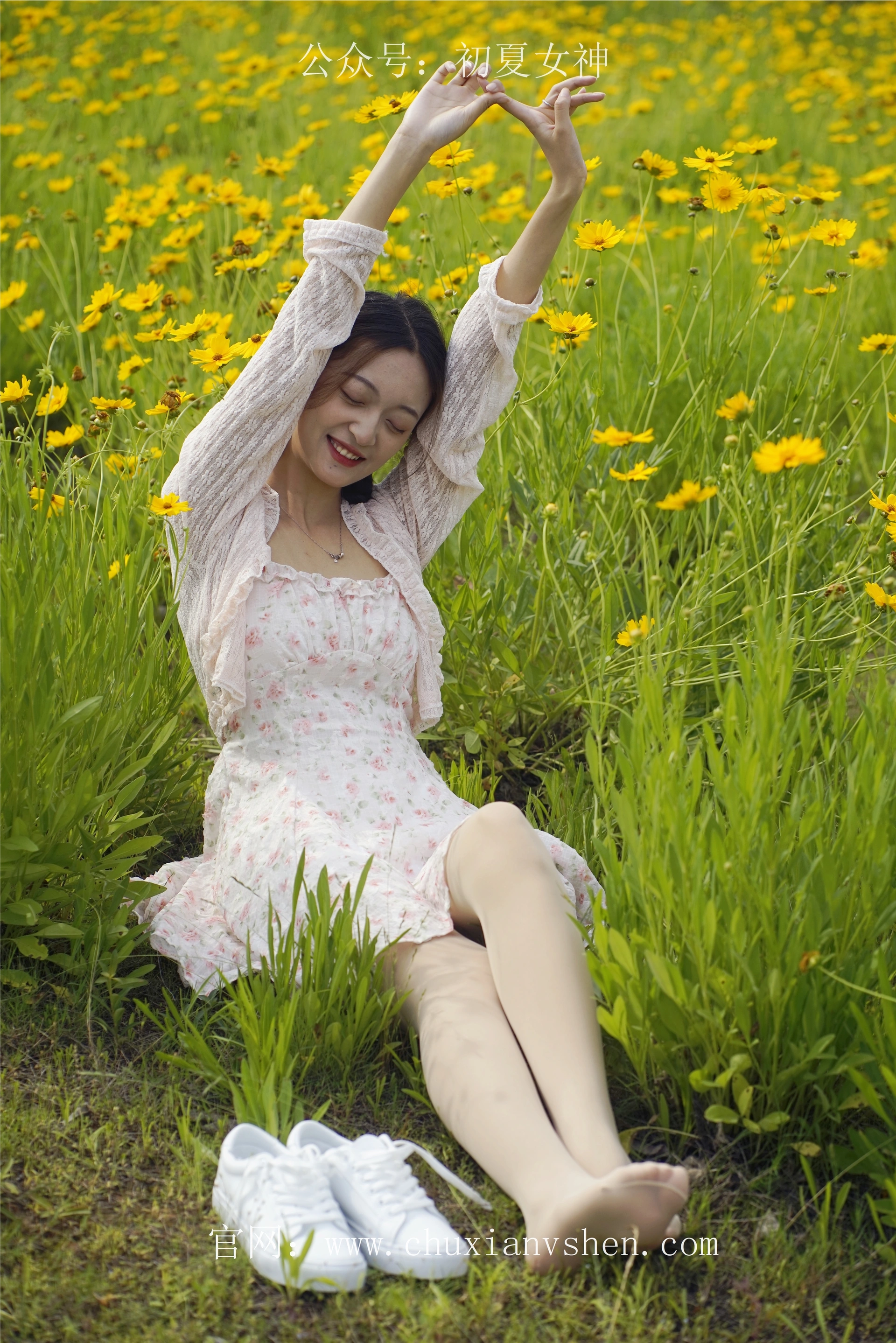 初夏女神 NO.070 依依 邻家女孩-风中少女[122P+1V／4.65GB]