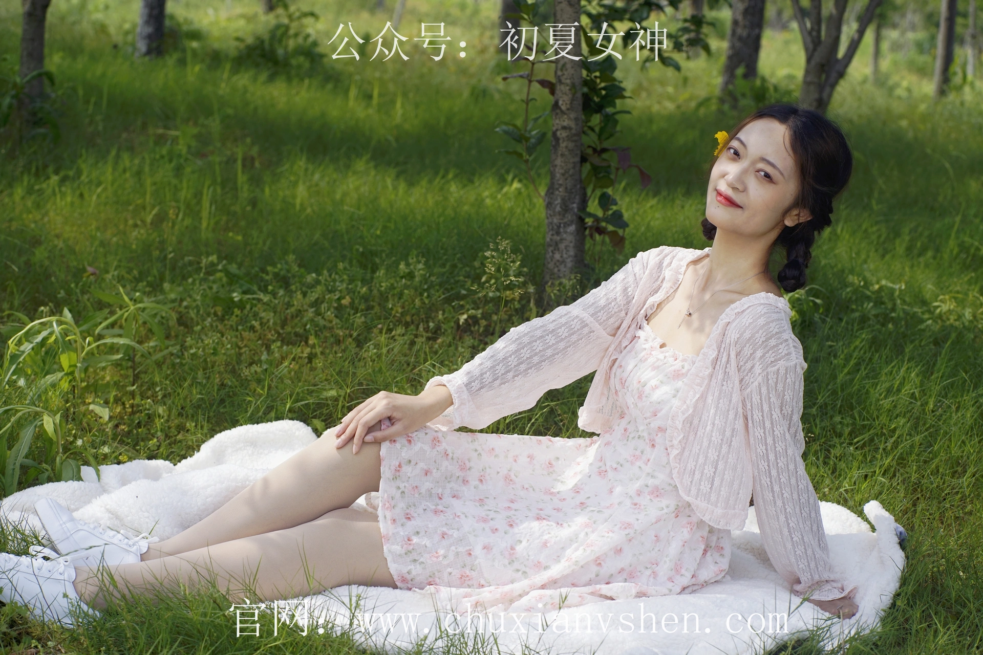 初夏女神 NO.070 依依 邻家女孩-风中少女[122P+1V／4.65GB]