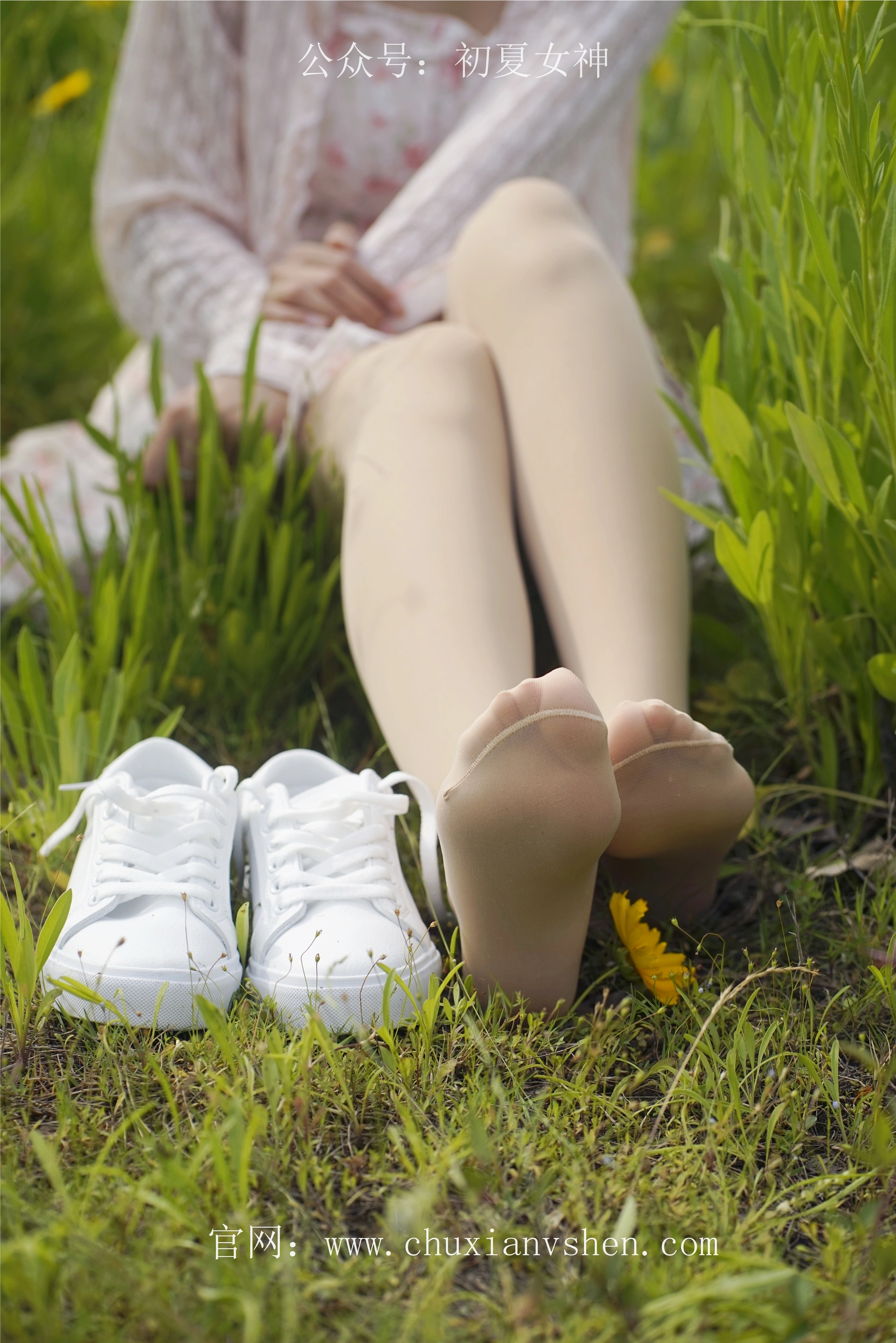 初夏女神 NO.070 依依 邻家女孩-风中少女[122P+1V／4.65GB]