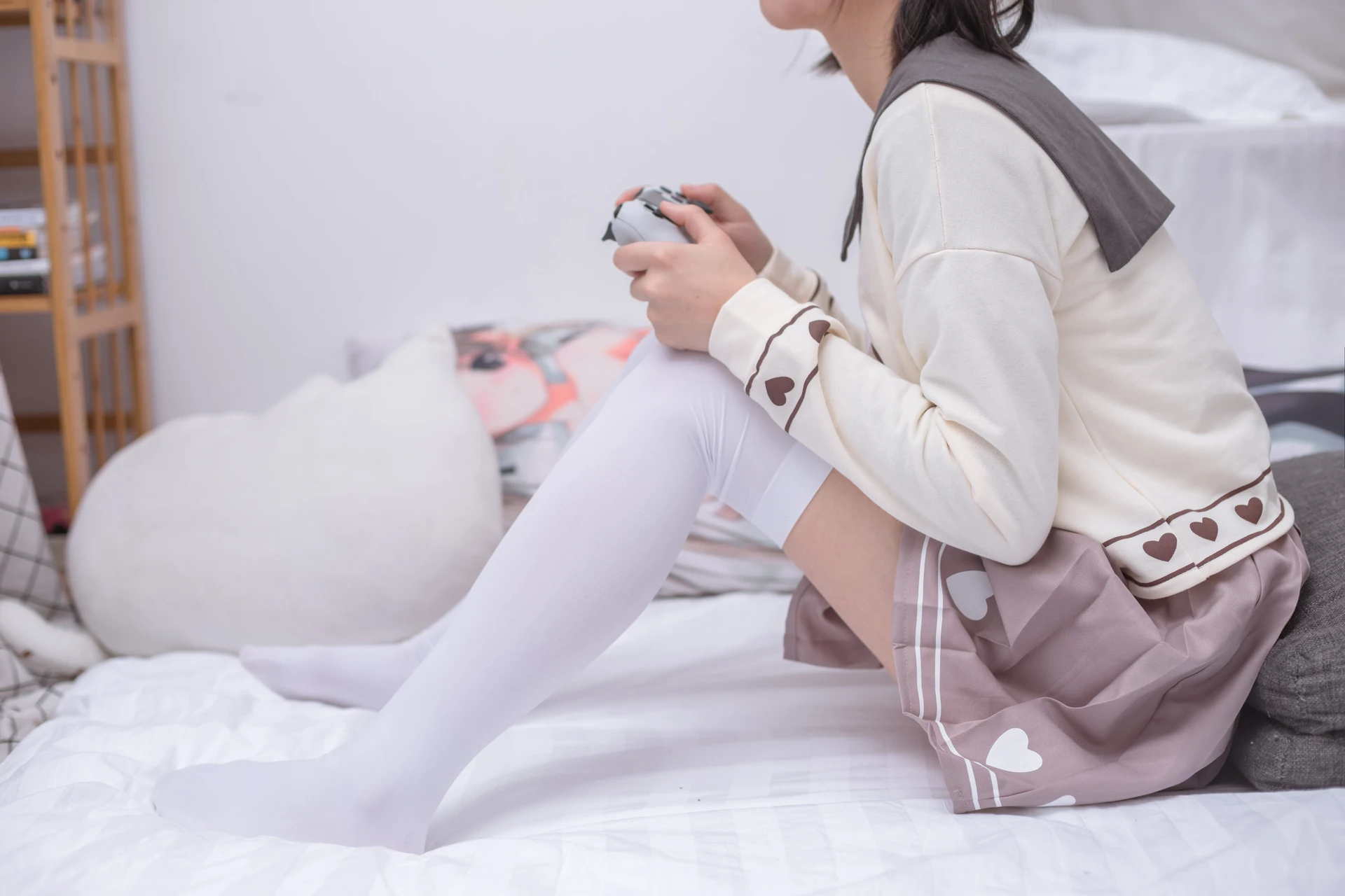 轻兰映画 VOL.011 [75P-343M]可爱, 白丝, 美腿, 美足, 轻兰映画