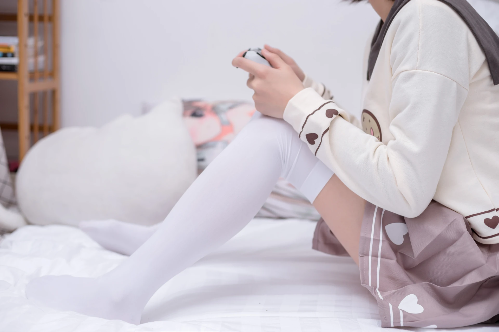 轻兰映画 VOL.011 [75P-343M]可爱, 白丝, 美腿, 美足, 轻兰映画