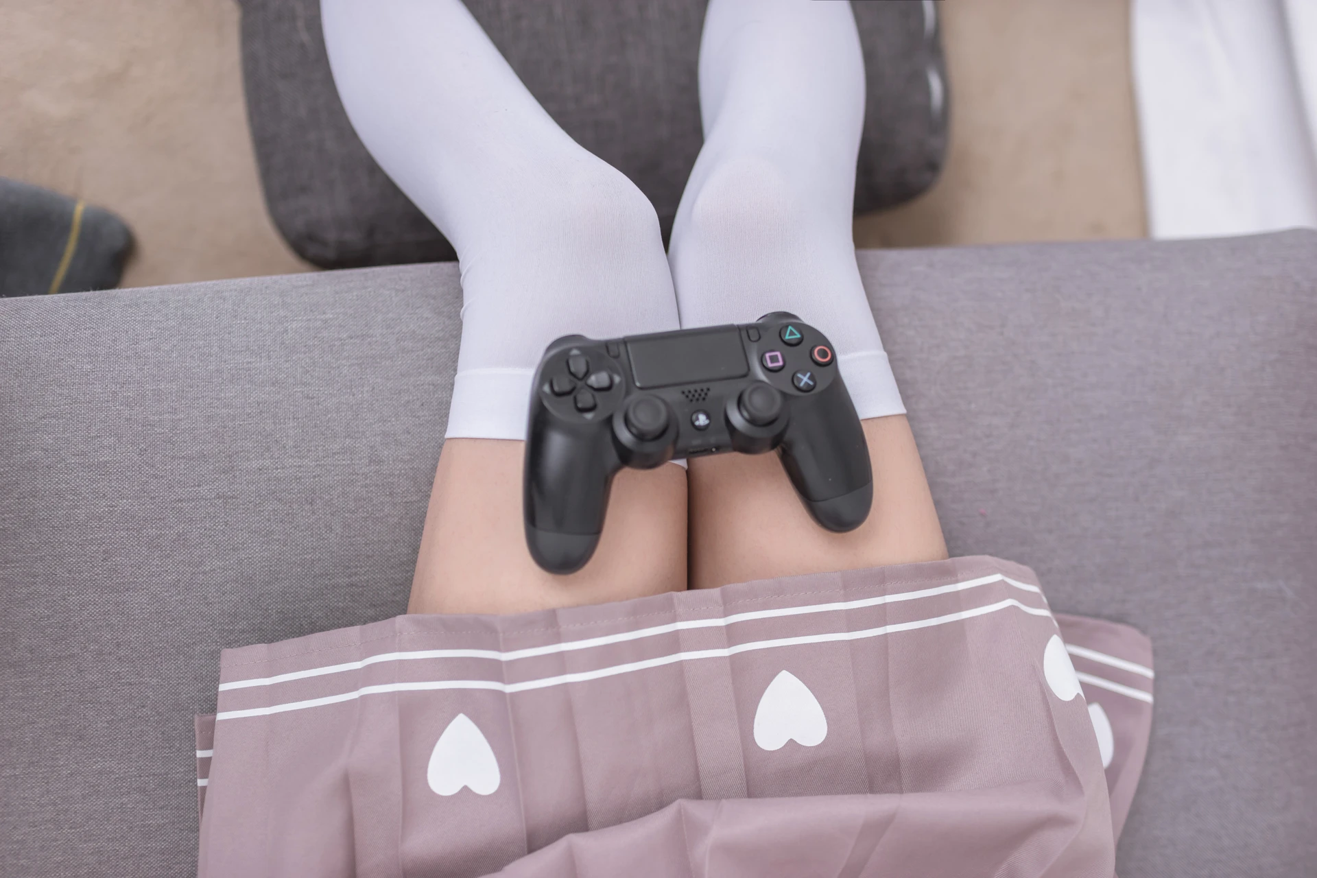 轻兰映画 VOL.011 [75P-343M]可爱, 白丝, 美腿, 美足, 轻兰映画