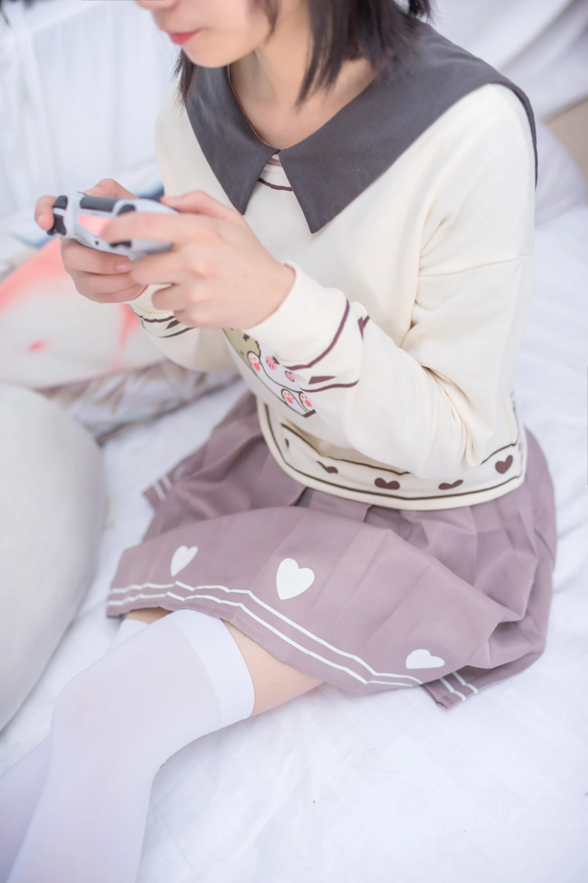 轻兰映画 VOL.011 [75P-343M]可爱, 白丝, 美腿, 美足, 轻兰映画