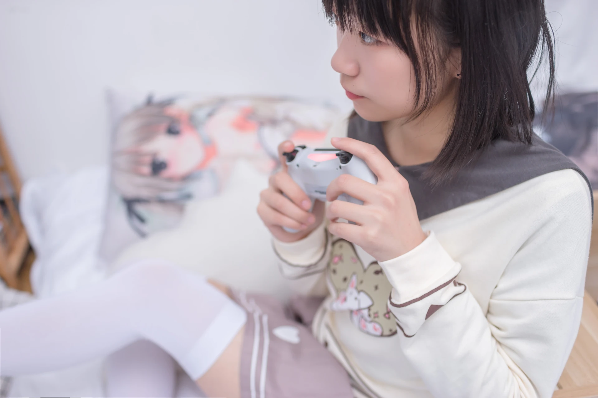 轻兰映画 VOL.011 [75P-343M]可爱, 白丝, 美腿, 美足, 轻兰映画