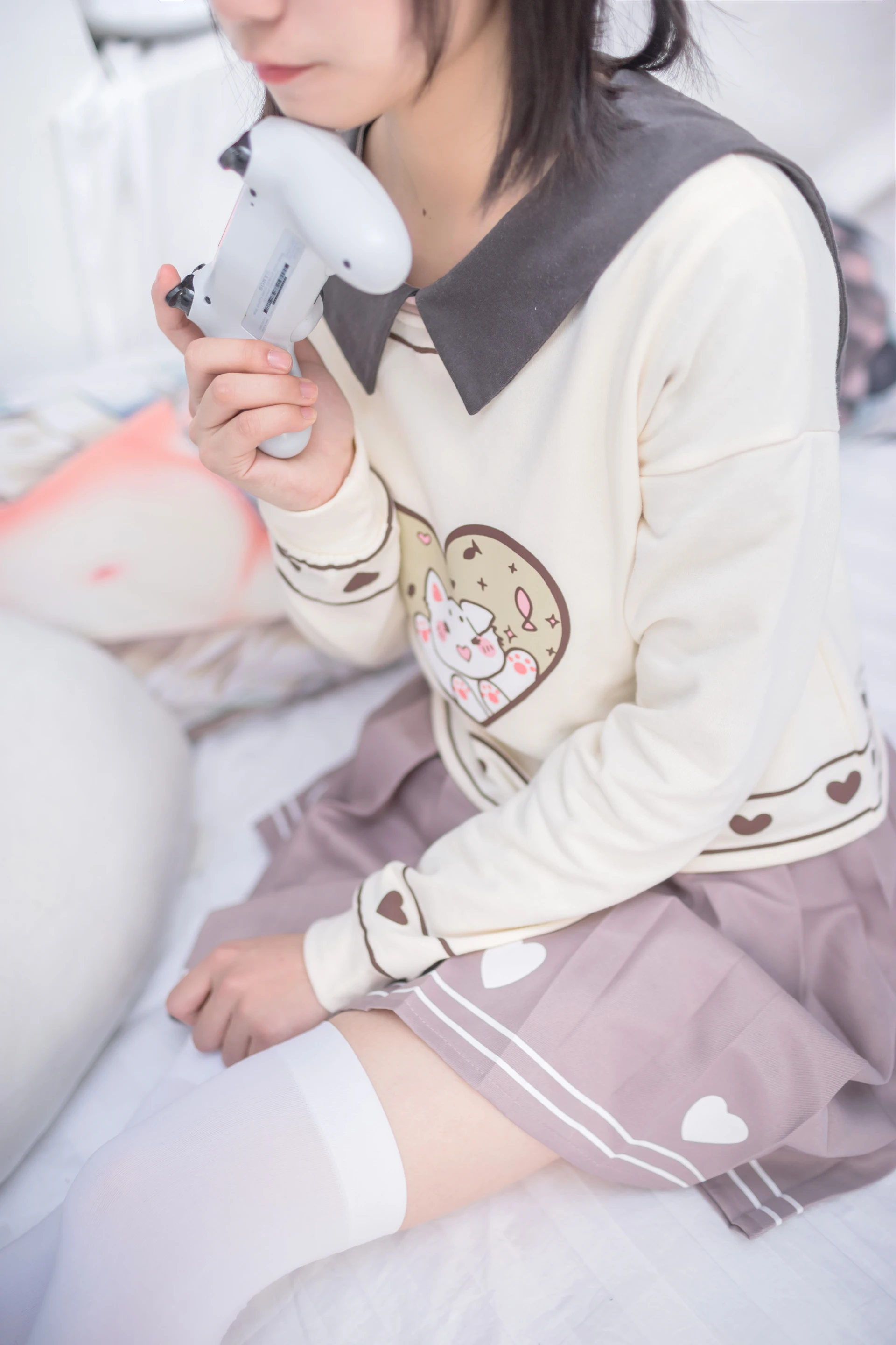 轻兰映画 VOL.011 [75P-343M]可爱, 白丝, 美腿, 美足, 轻兰映画