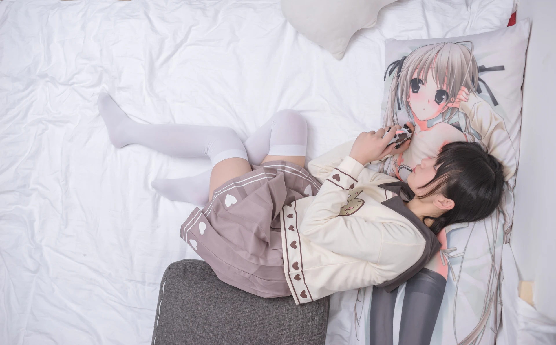 轻兰映画 VOL.011 [75P-343M]可爱, 白丝, 美腿, 美足, 轻兰映画