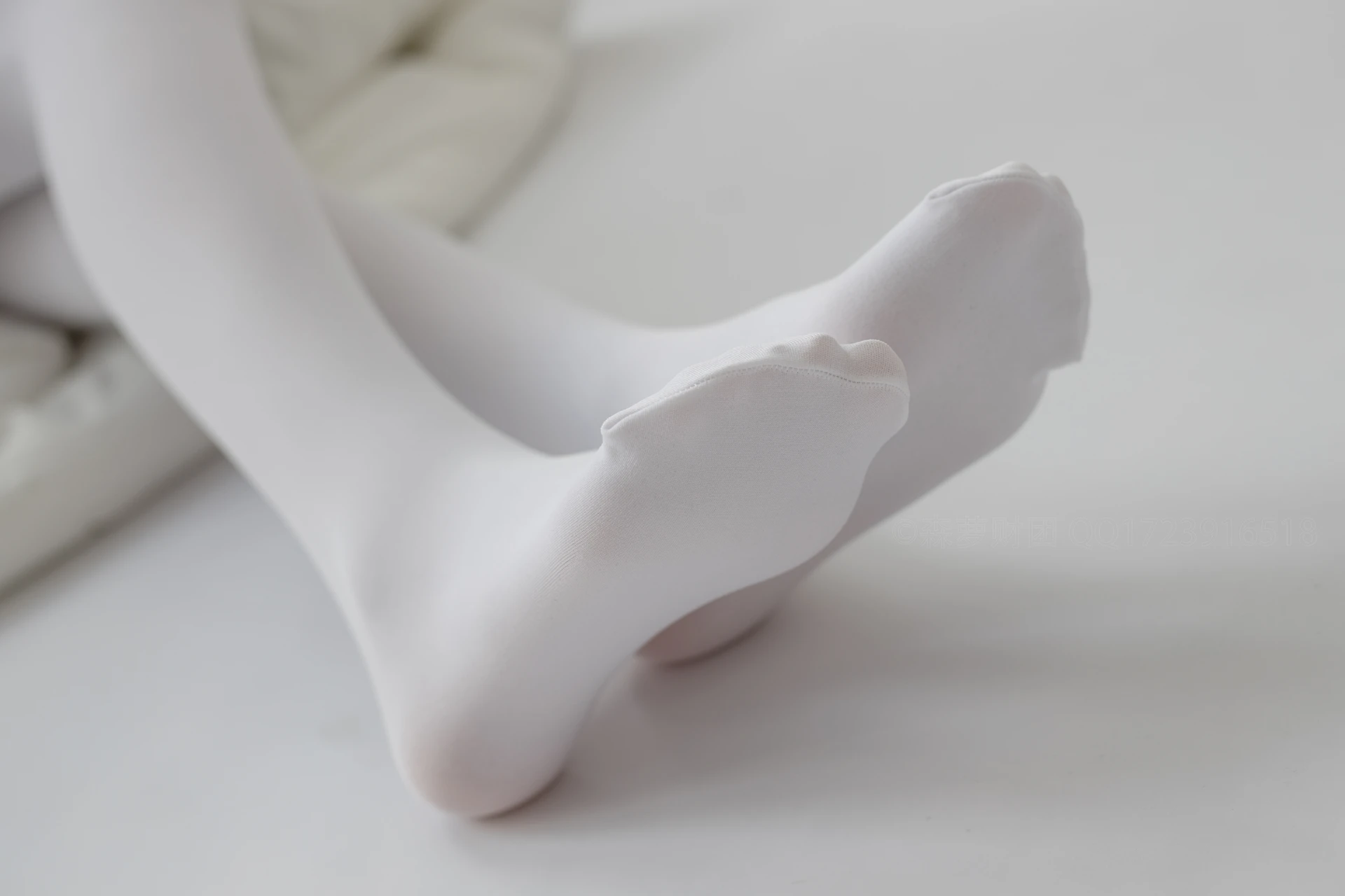 爱花写真 ALPHA-016 [141P-1.85G]可爱, 森萝财团, 爱花写真, 白丝, 美腿