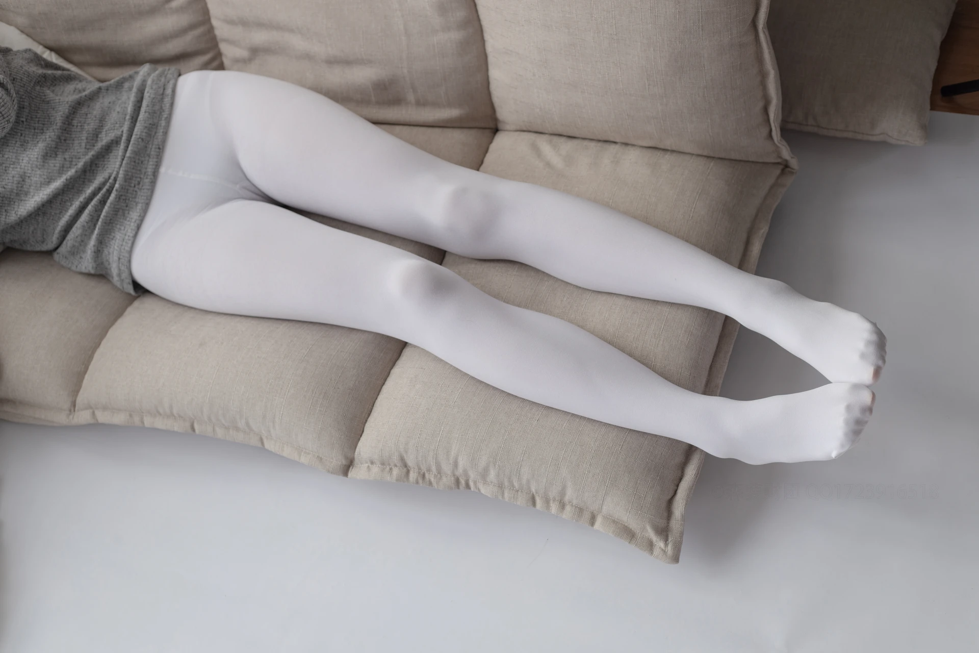 爱花写真 ALPHA-016 [141P-1.85G]可爱, 森萝财团, 爱花写真, 白丝, 美腿