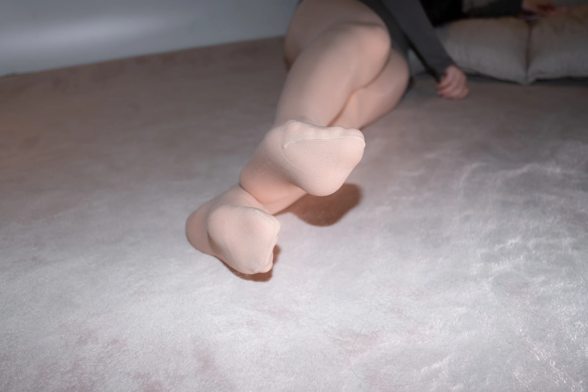 爱花写真 ALPHA-006 [92P-972M]森萝财团, 爱花写真, 美腿, 美足, 肉丝