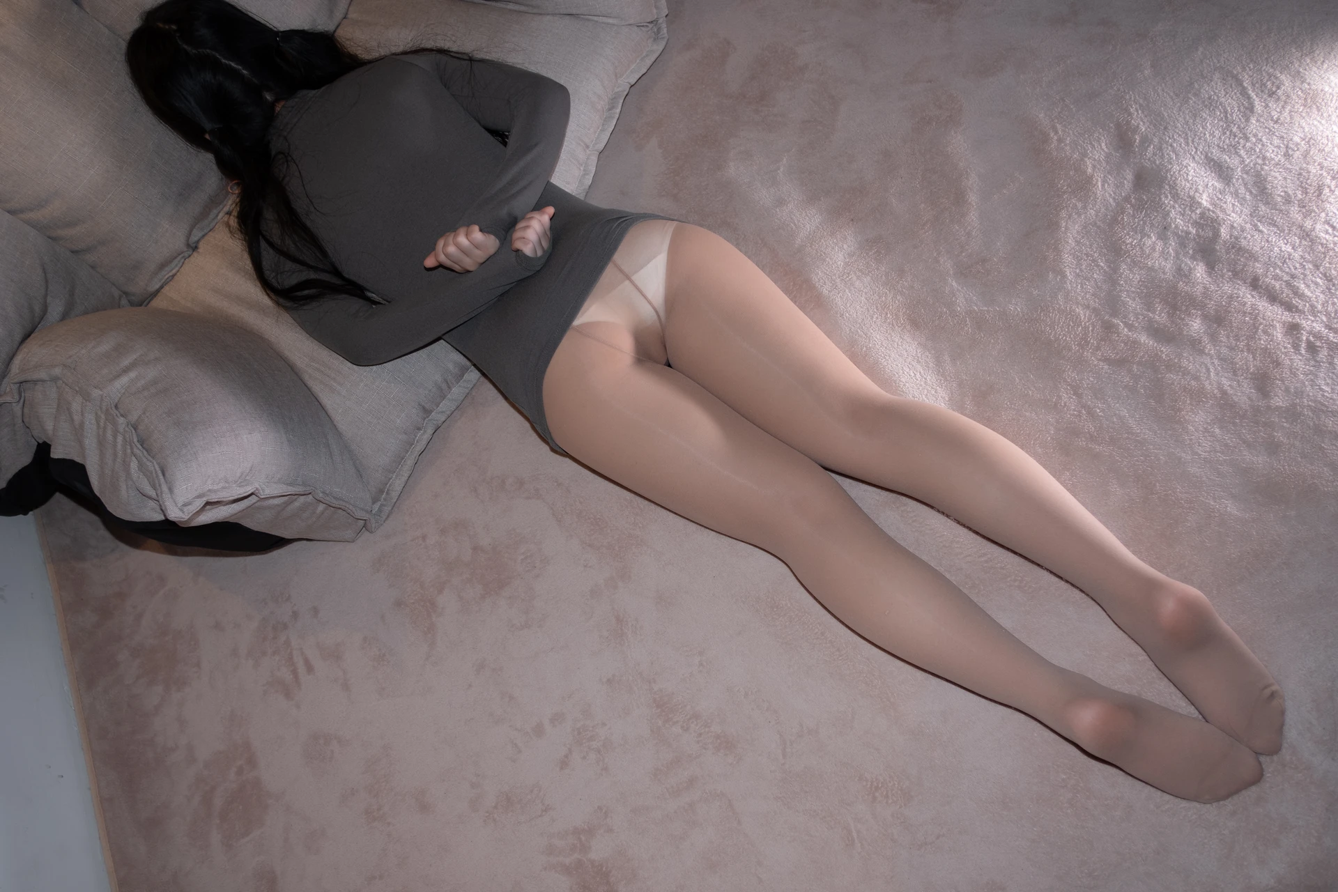 爱花写真 ALPHA-006 [92P-972M]森萝财团, 爱花写真, 美腿, 美足, 肉丝