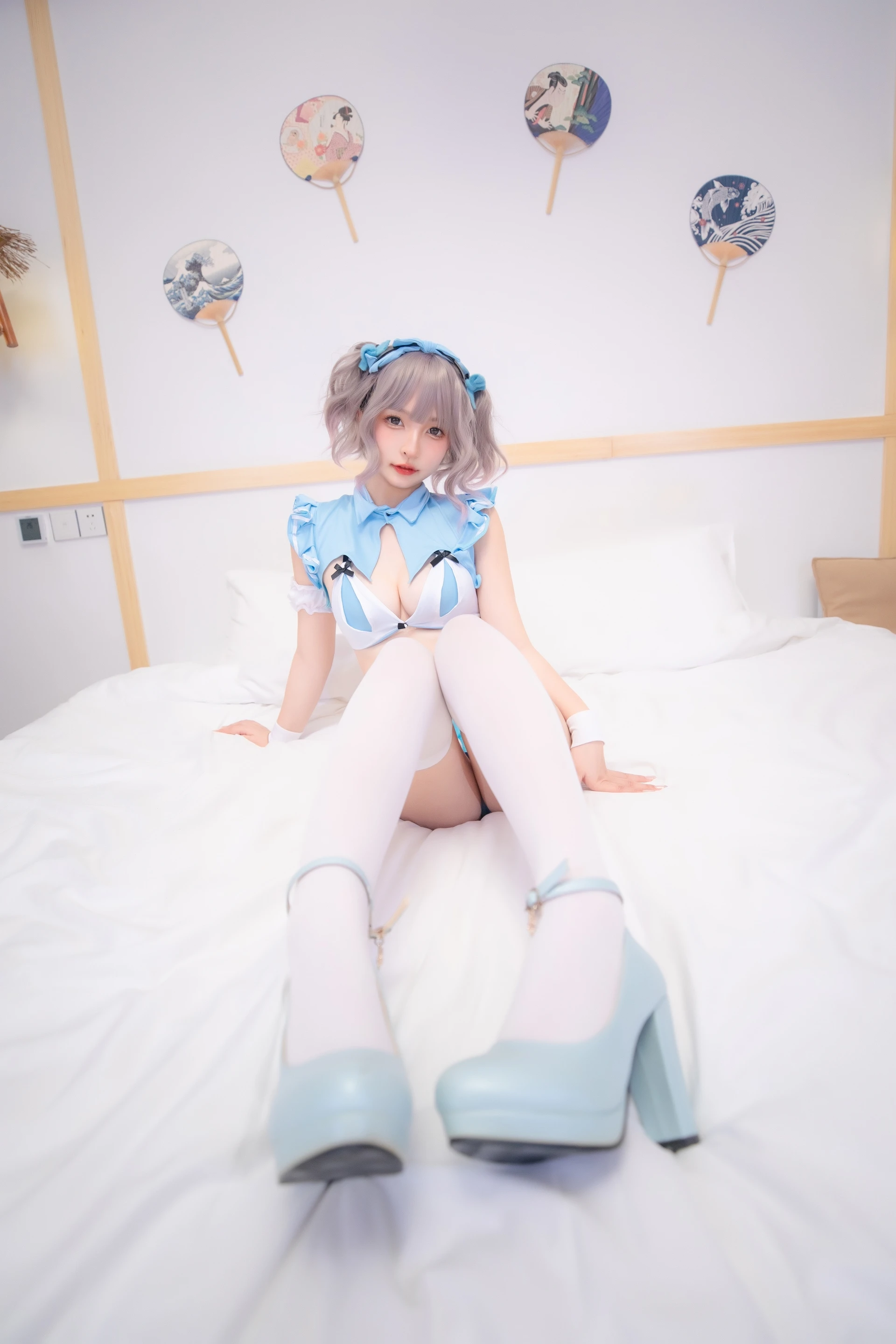 神楽坂真冬 第四季 序号1：《蓝调女仆》 [75P-188MB]内衣, 双马尾, 女仆, 白丝, 神楽坂真冬, 美腿, 美足, 高跟鞋