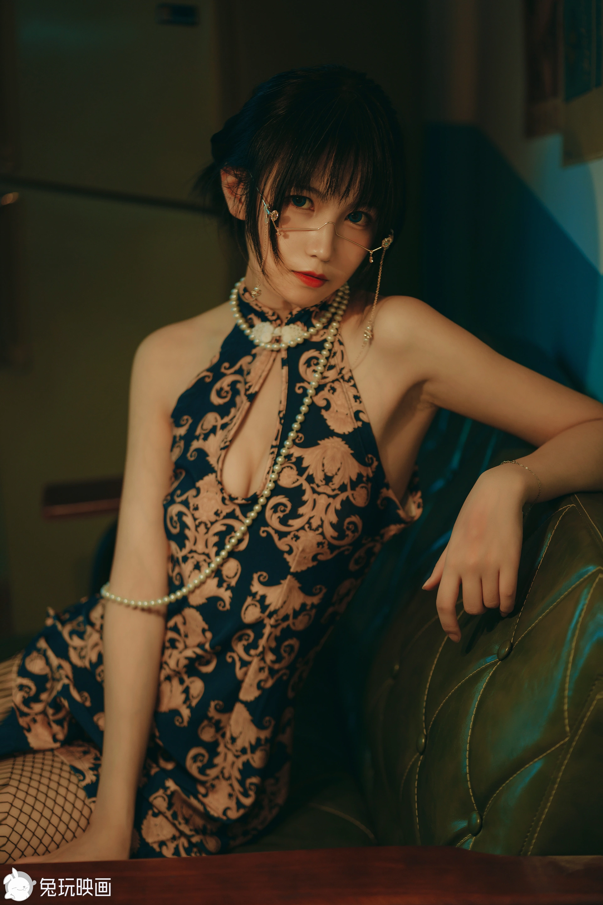 C14.008 珠光宝气 [39P-542MB]