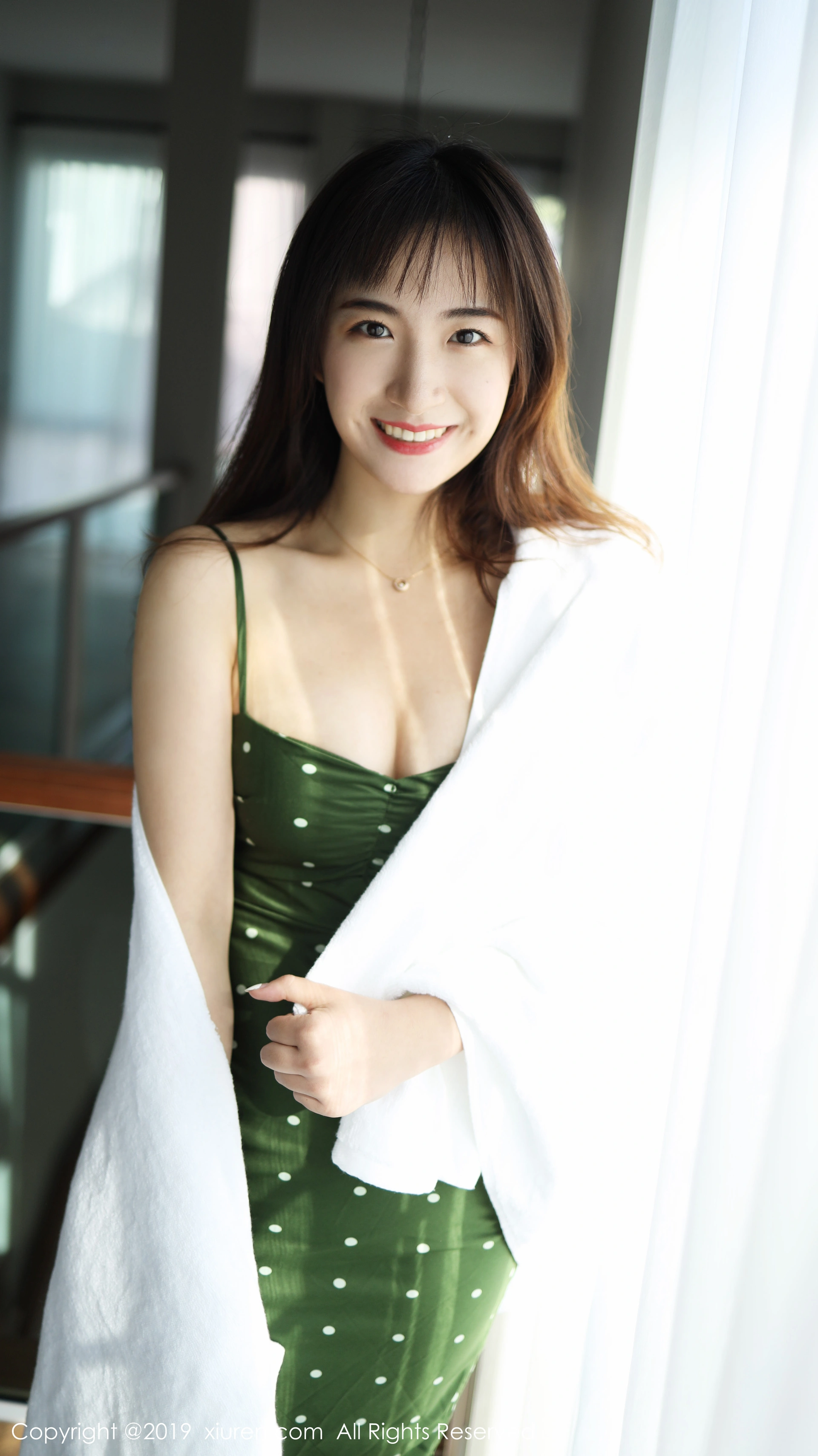 XIUREN秀人网 2019.12.30 NO.1892 艺儿拿铁[55+1P／85.8M]