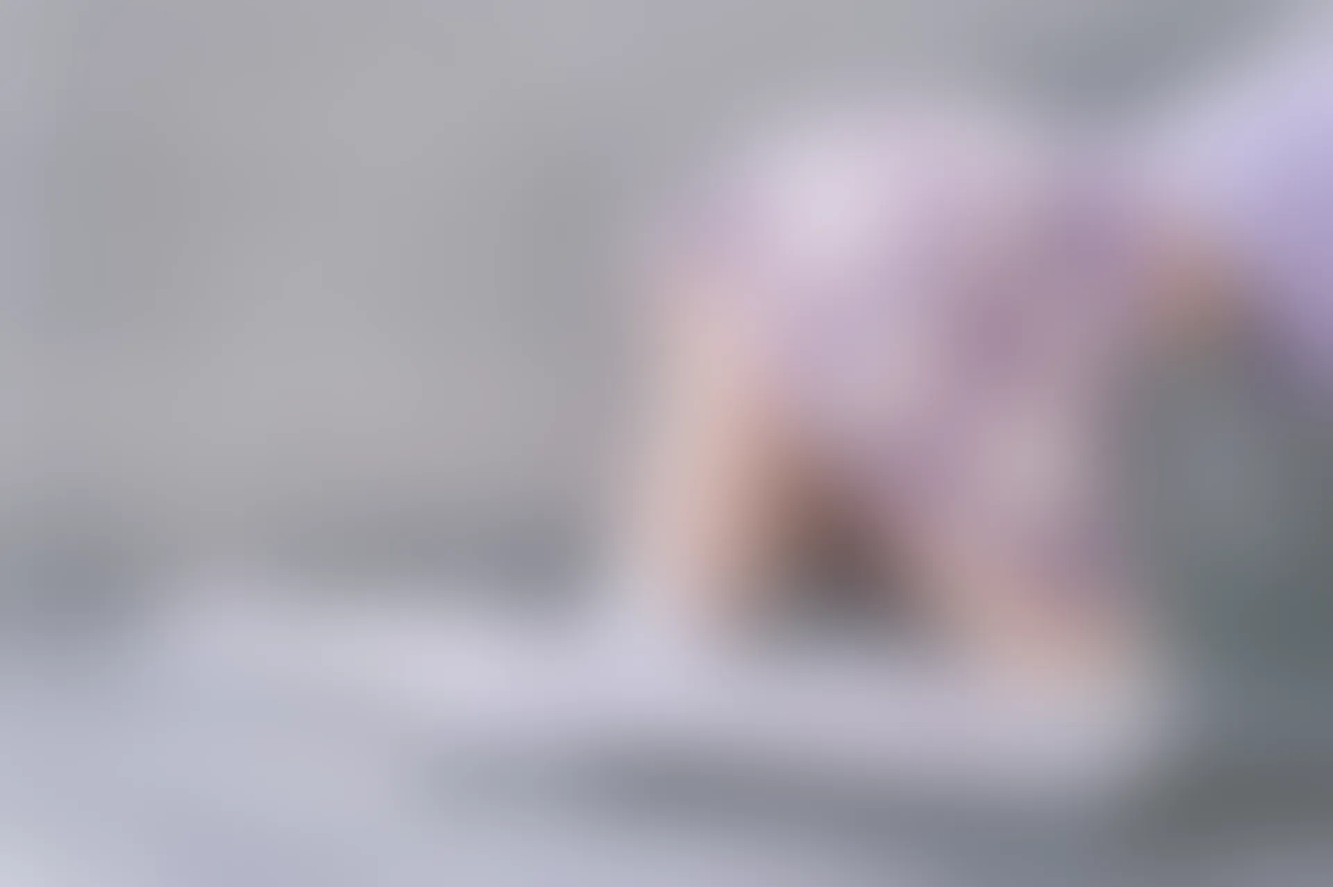 C18.008 紫红色格裙 [40P-39MB]
