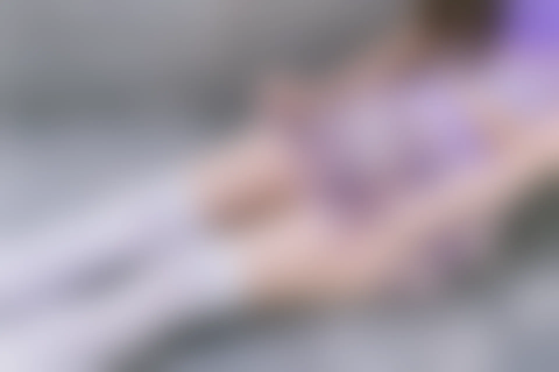 C18.008 紫红色格裙 [40P-39MB]