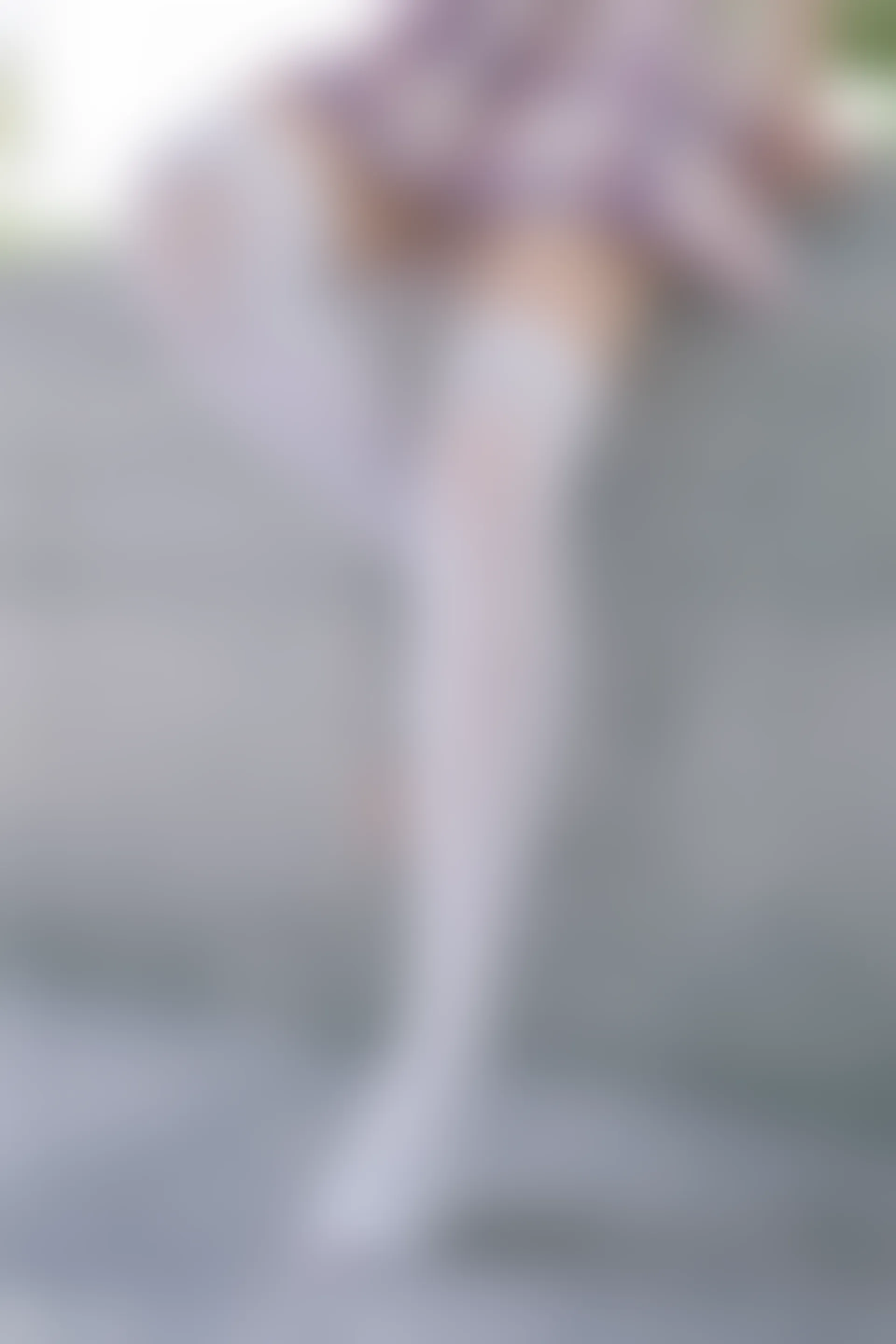 C18.008 紫红色格裙 [40P-39MB]