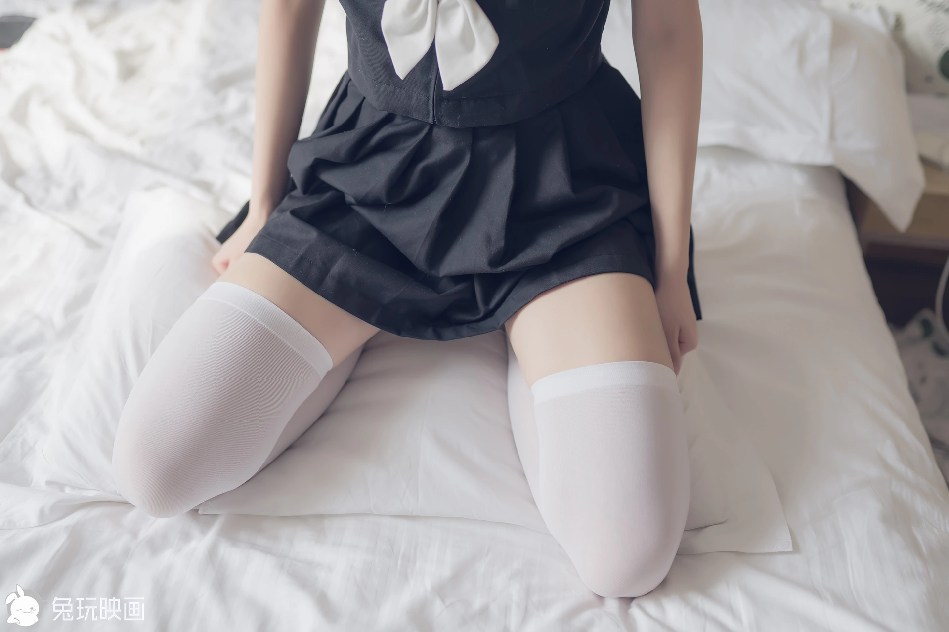 C29.007 制服就要配白丝 [40P-57MB]