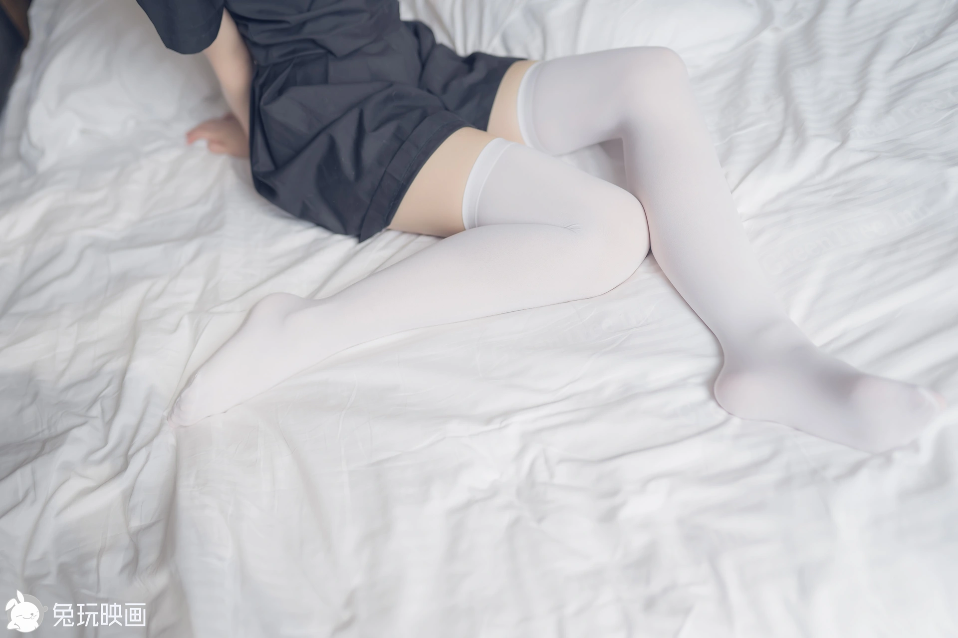 C29.007 制服就要配白丝 [40P-57MB]
