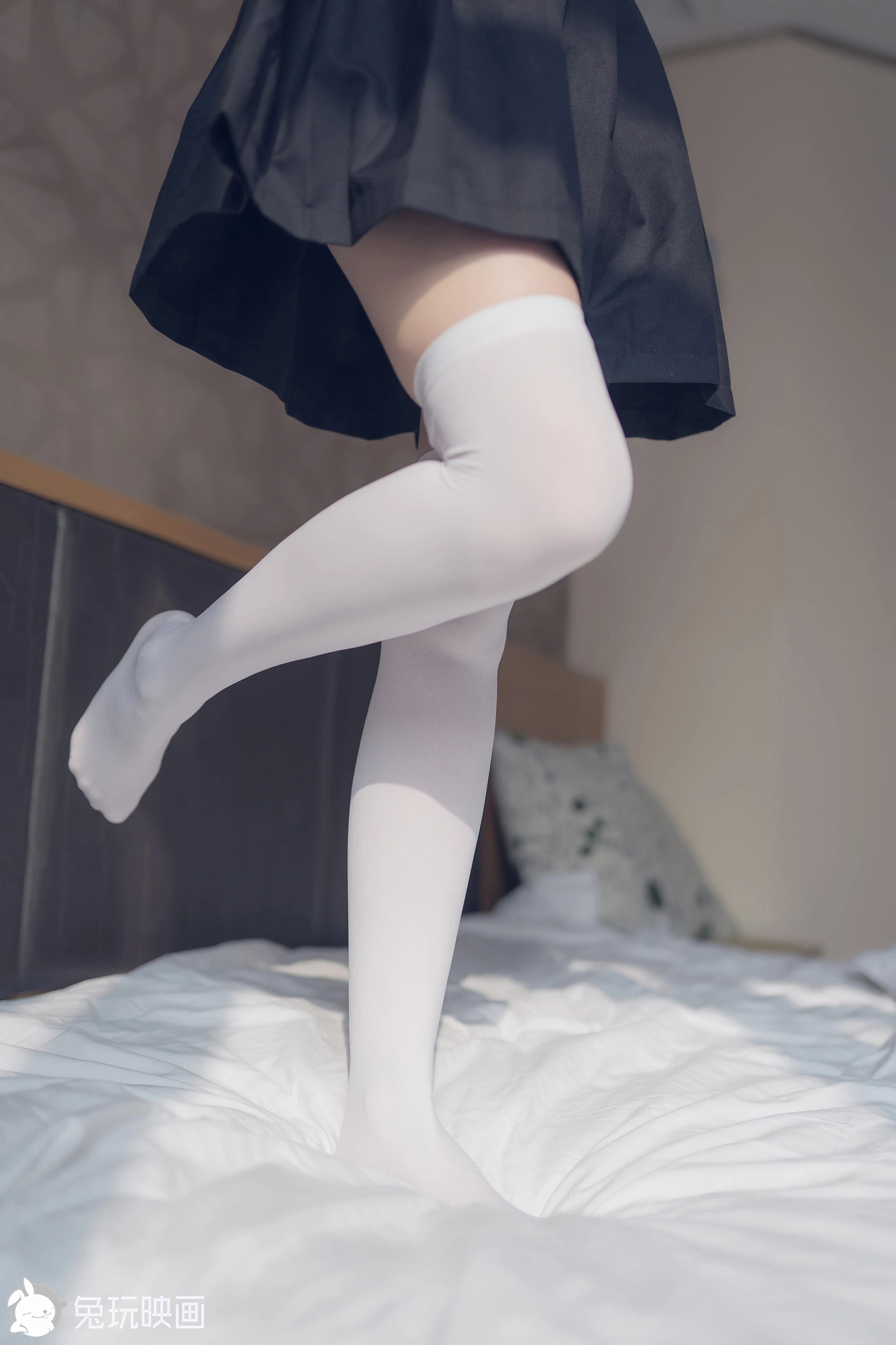 C29.007 制服就要配白丝 [40P-57MB]