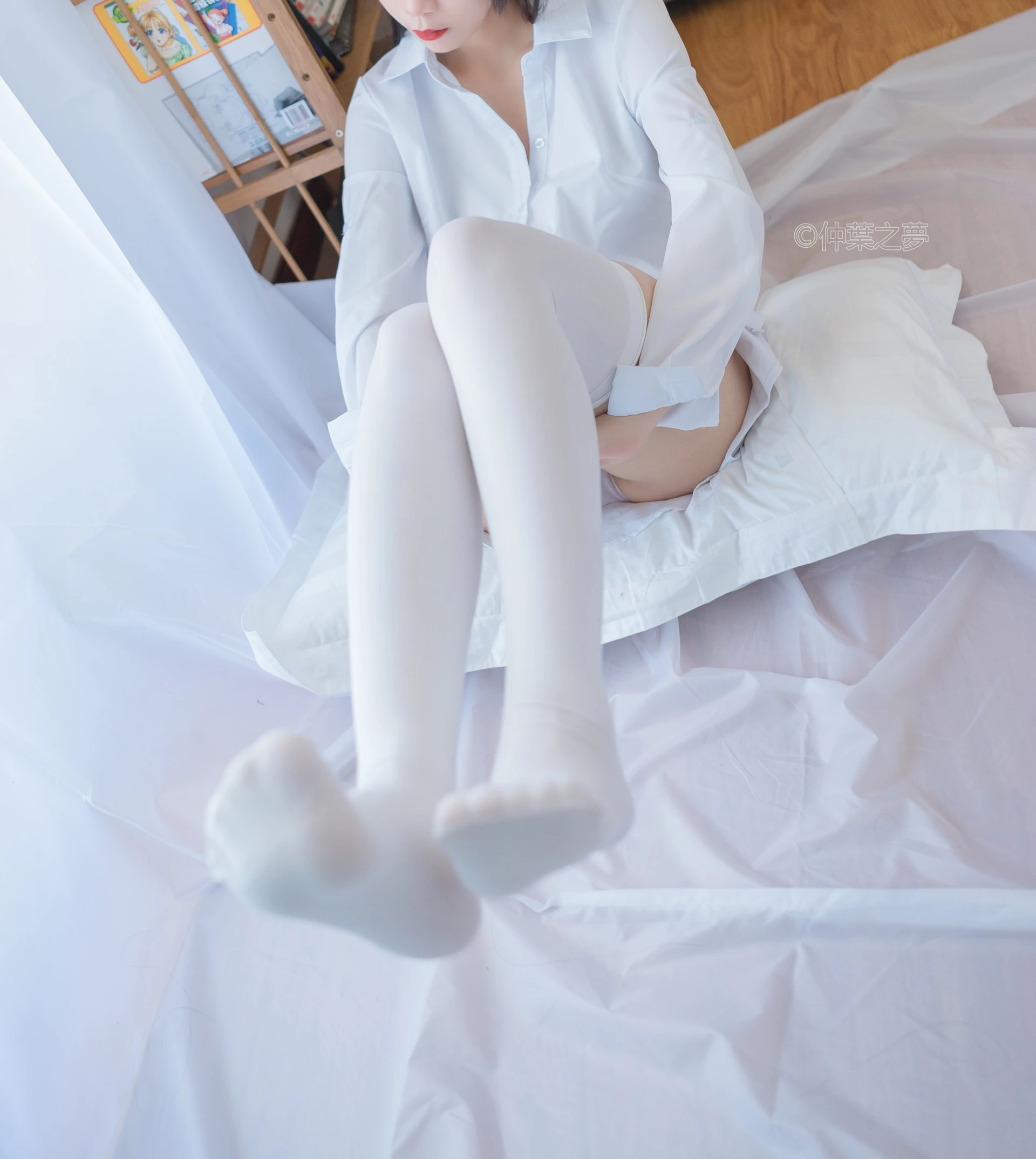 轻兰映画 SPL.013 [70P-165M]制服, 白丝, 美腿, 轻兰映画