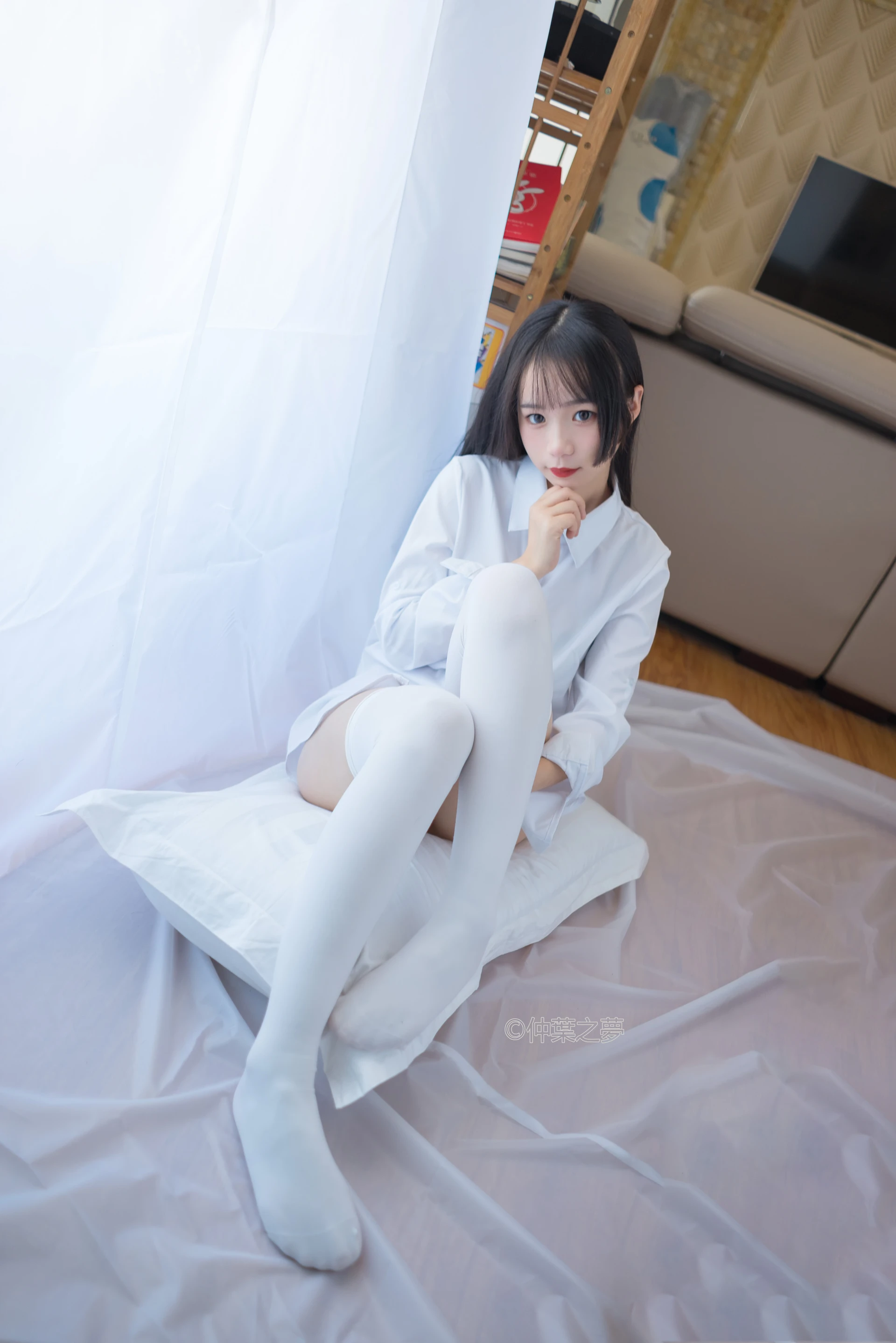 轻兰映画 SPL.013 [70P-165M]制服, 白丝, 美腿, 轻兰映画