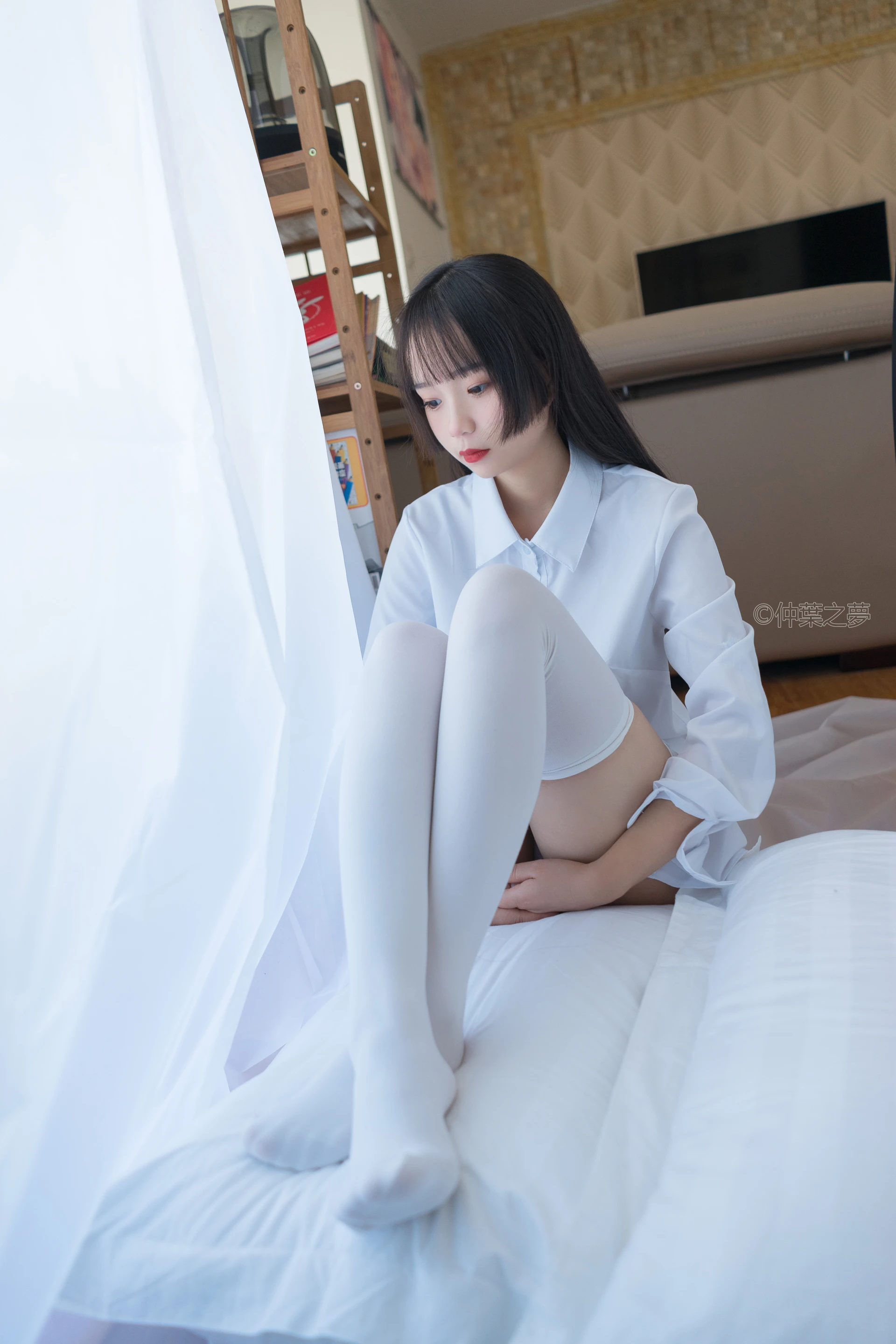 轻兰映画 SPL.013 [70P-165M]制服, 白丝, 美腿, 轻兰映画