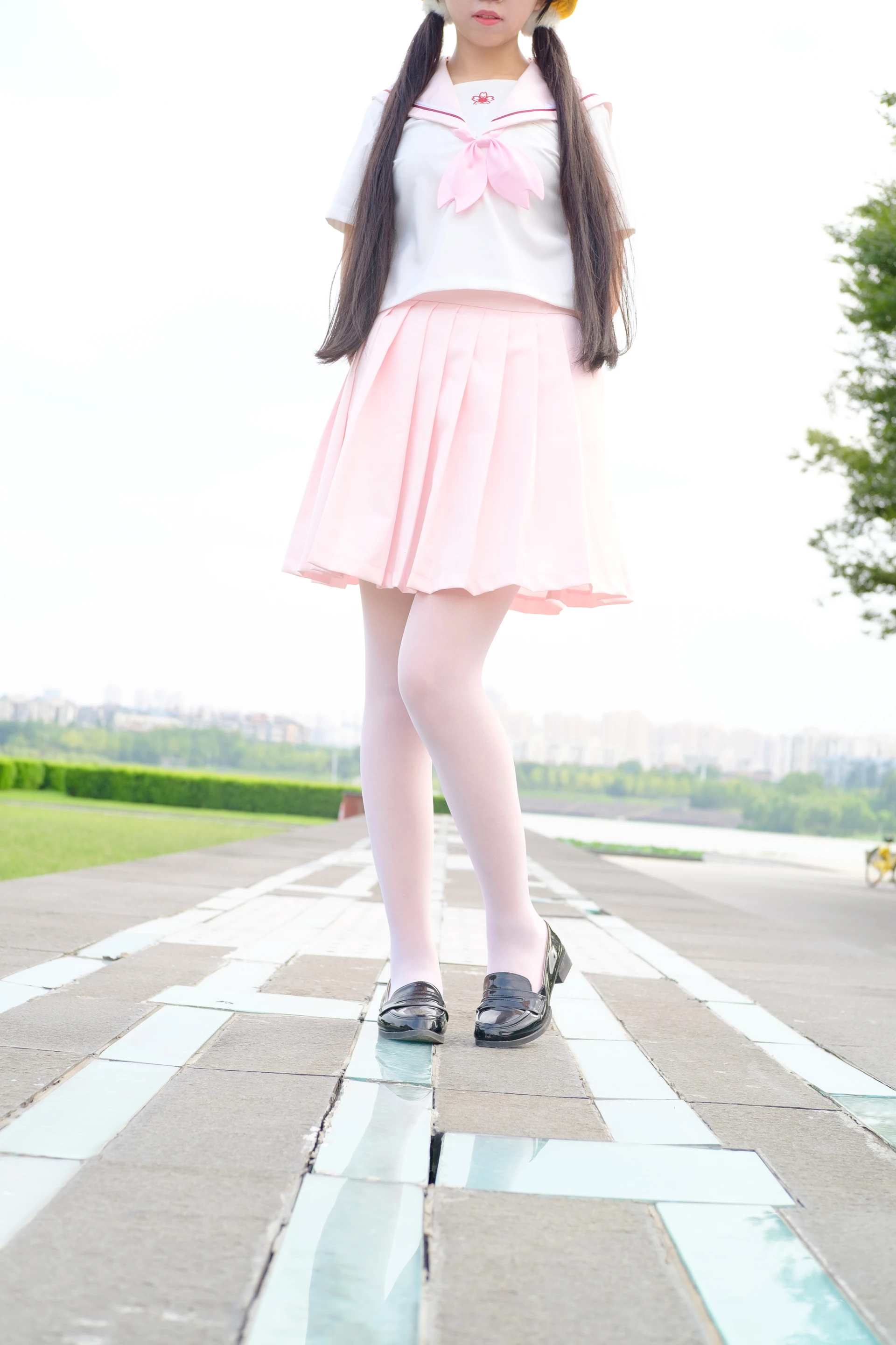 森萝财团 R15-033 [75P-561M]可爱, 森萝财团, 白丝, 美腿
