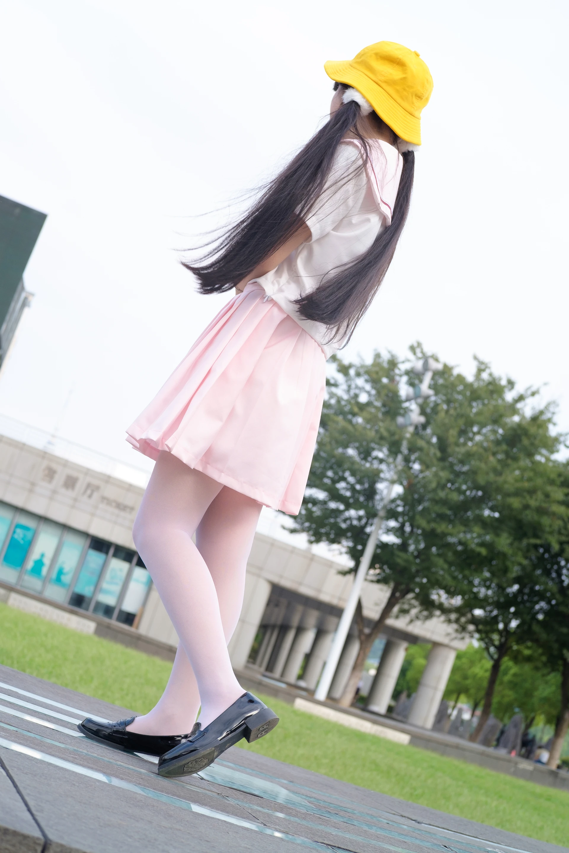 森萝财团 R15-033 [75P-561M]可爱, 森萝财团, 白丝, 美腿