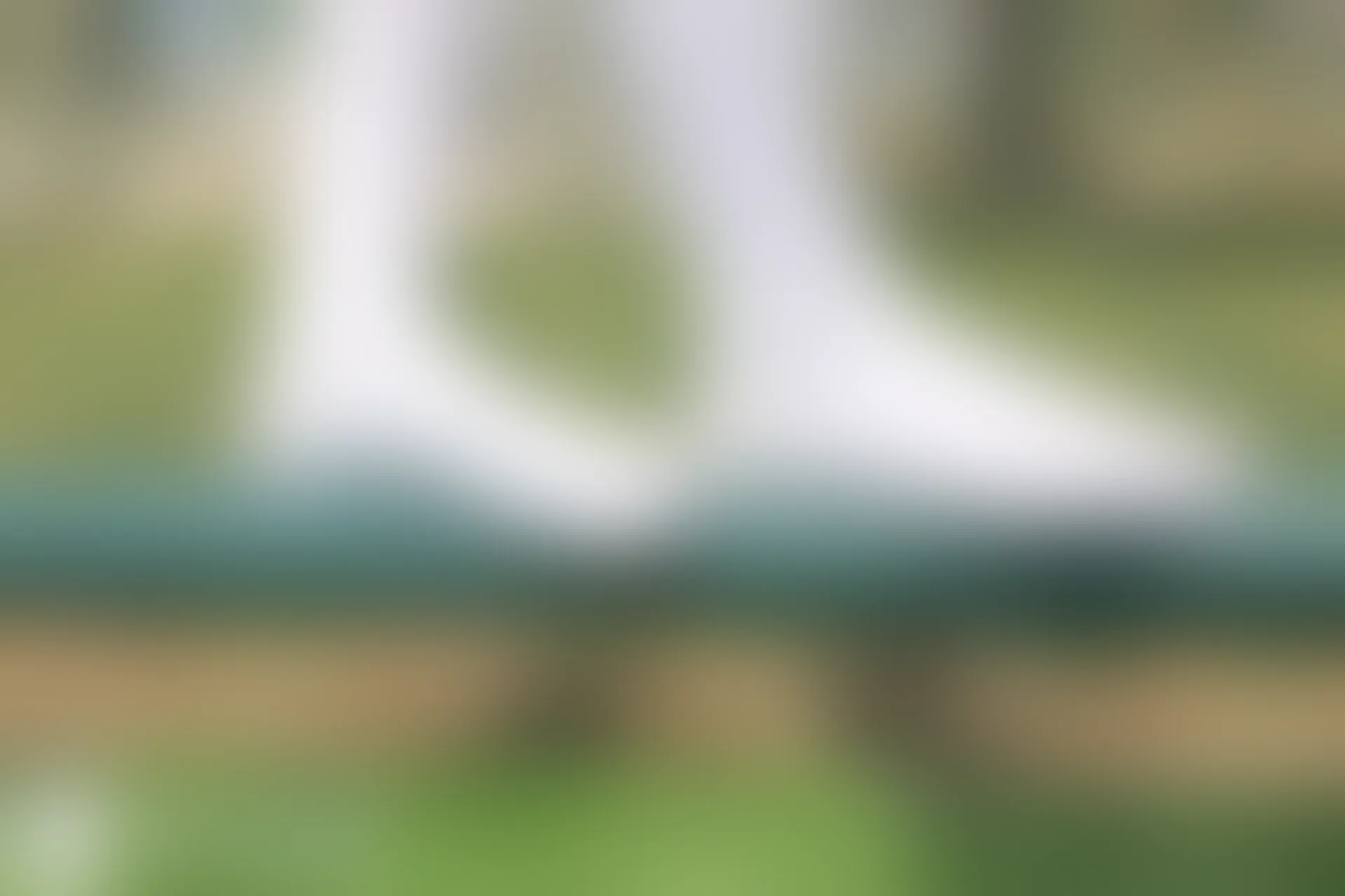 D59.008 兔玩映画 足球场上的白丝 [40P-616MB]