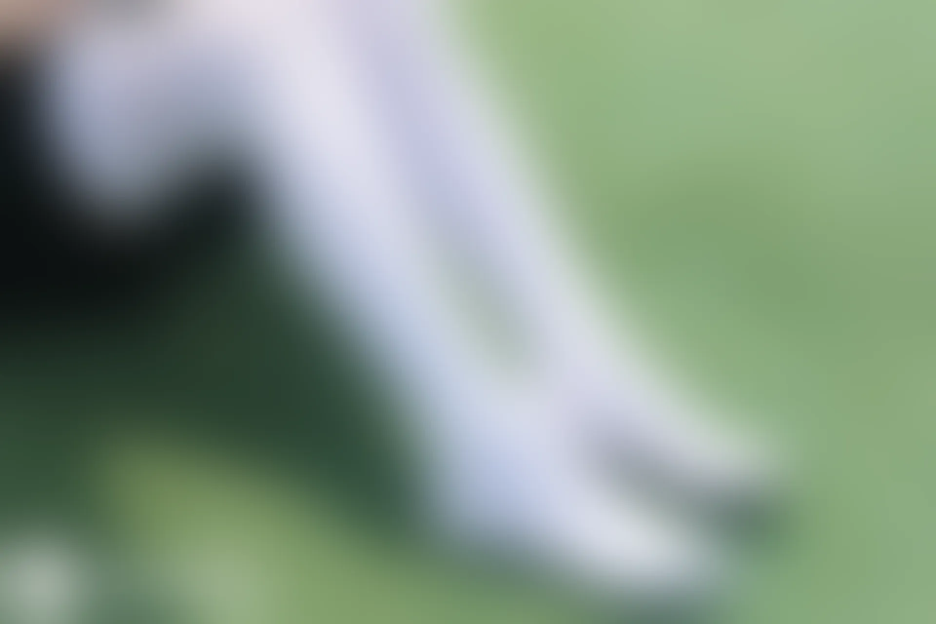 D59.008 兔玩映画 足球场上的白丝 [40P-616MB]