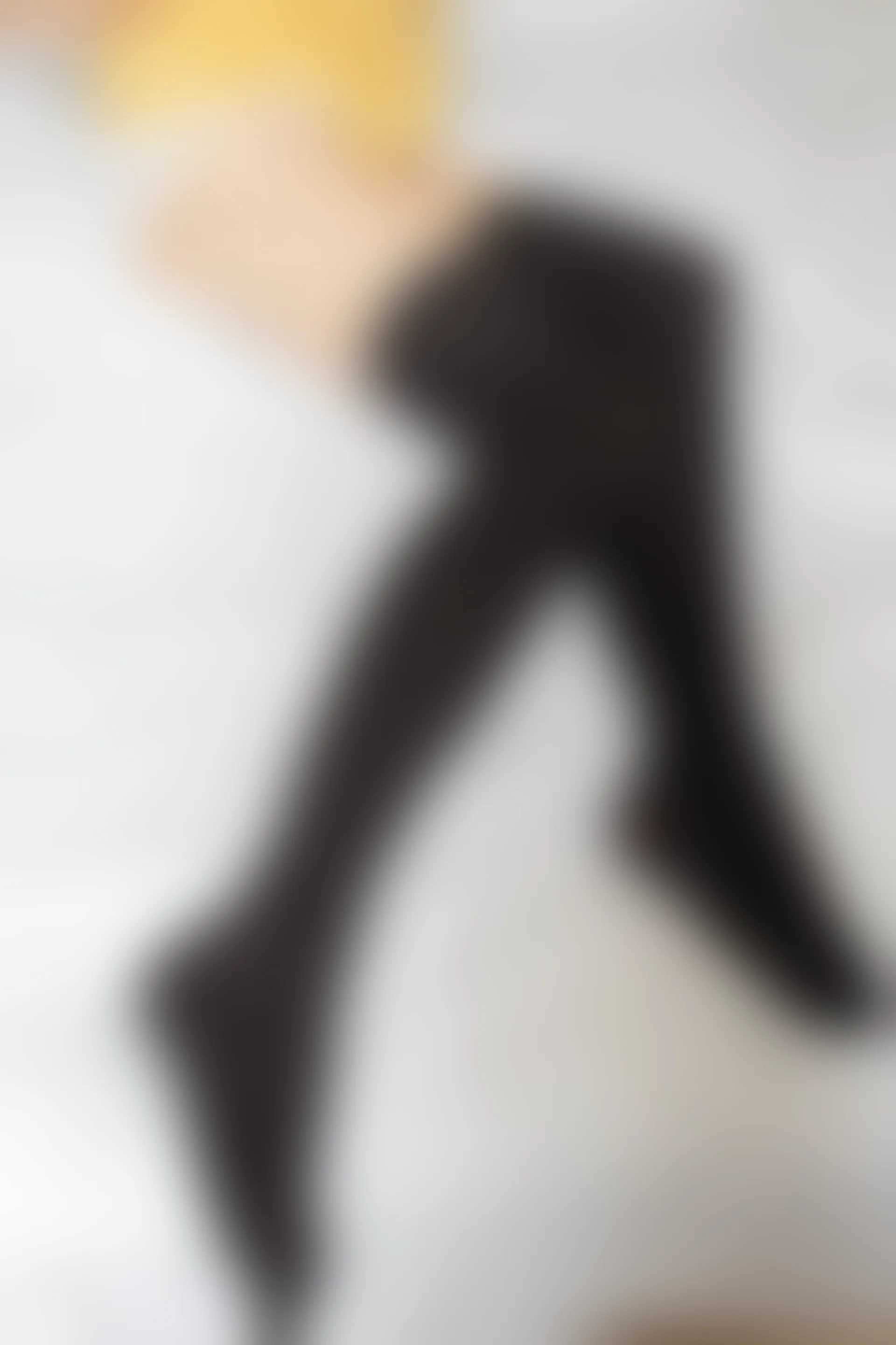 C48.004 黄色T恤衫 [40P-72MB]