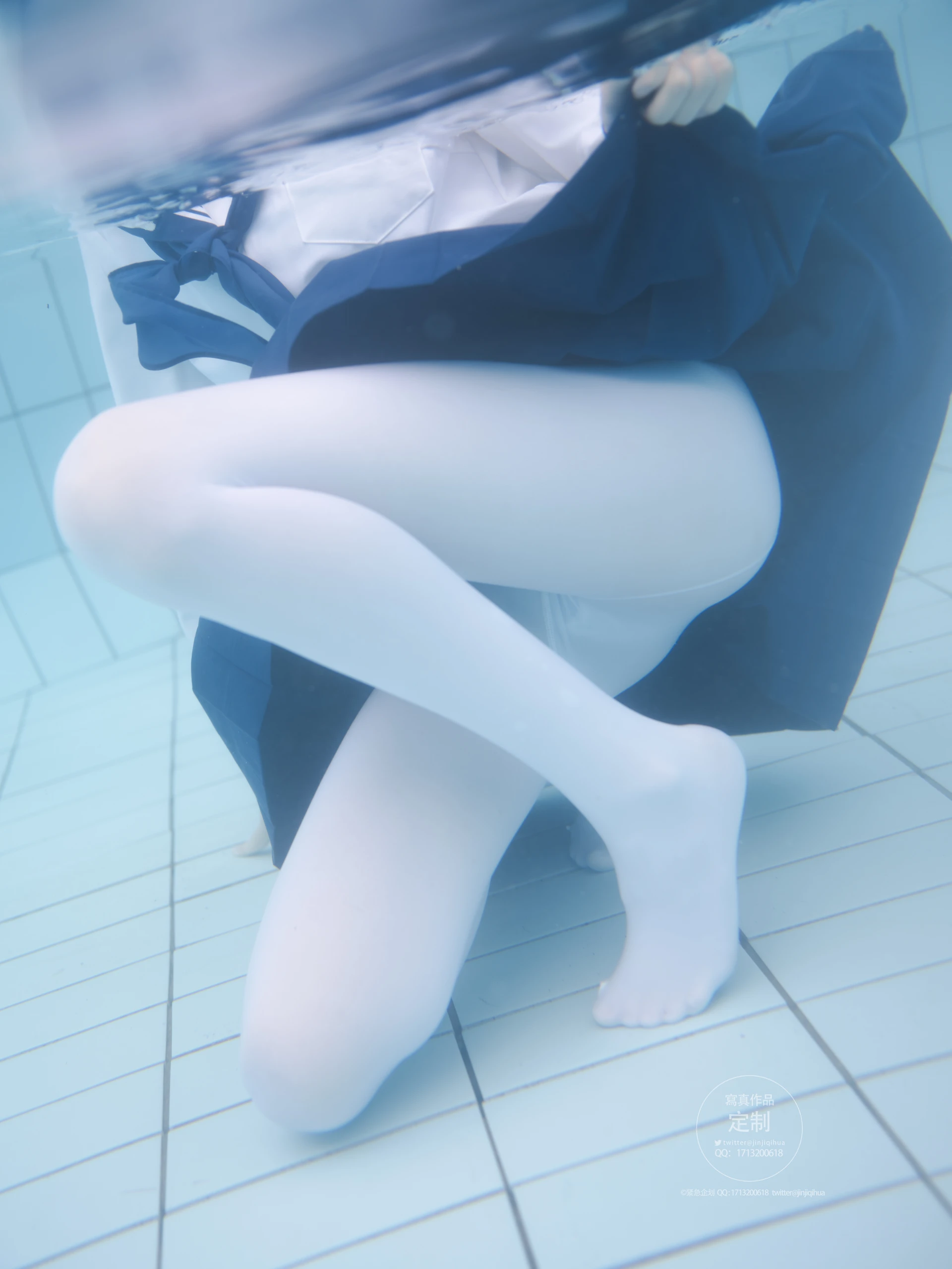 紧急企划 Y-003 咦咿yiyiyiyiyi 水下超唯美白丝jk [88P1V-1.14G]JK, 咦咿yiyiyiyiyi, 白丝, 紧急企划, 美腿, 美足