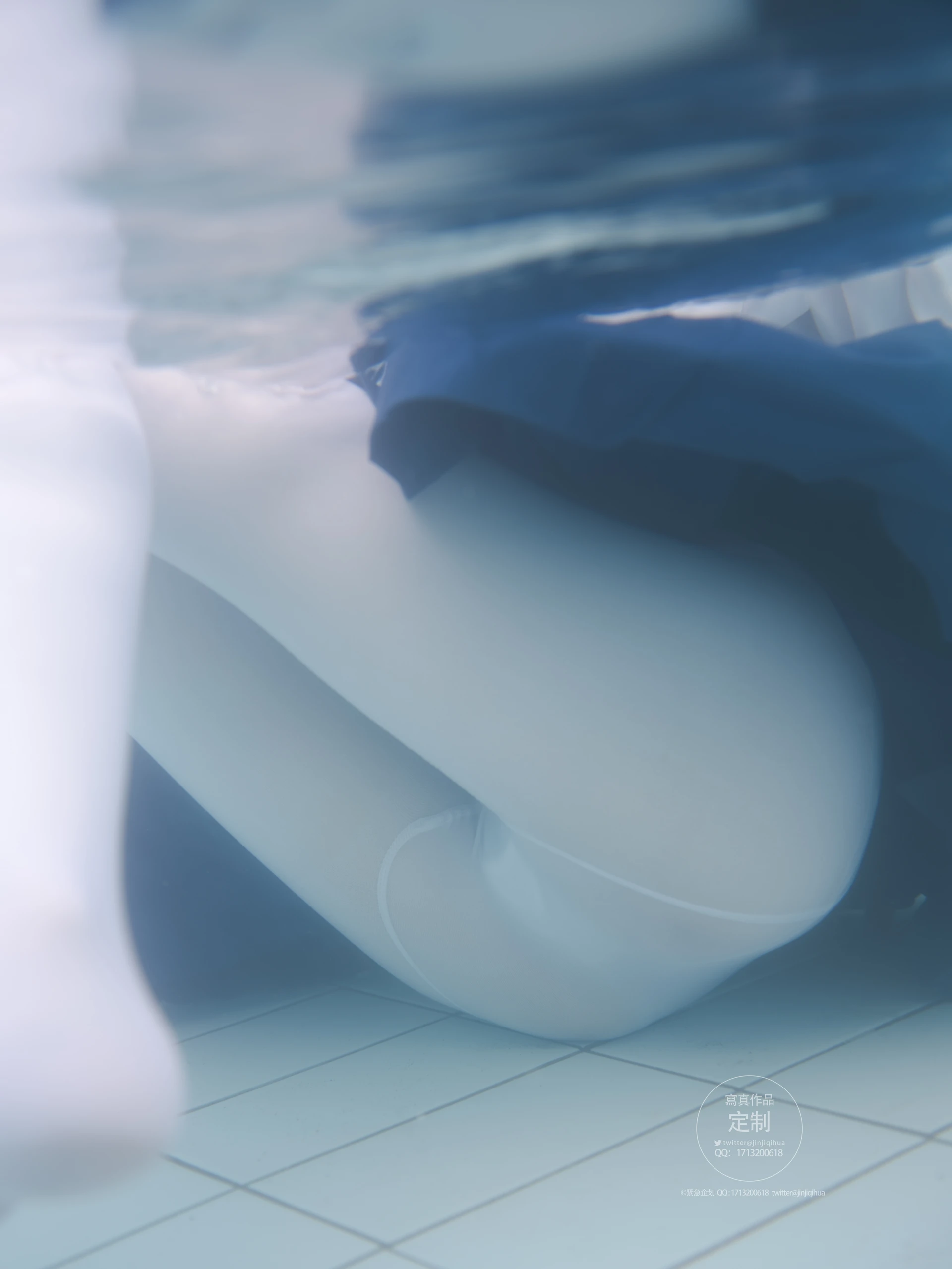 紧急企划 Y-003 咦咿yiyiyiyiyi 水下超唯美白丝jk [88P1V-1.14G]JK, 咦咿yiyiyiyiyi, 白丝, 紧急企划, 美腿, 美足