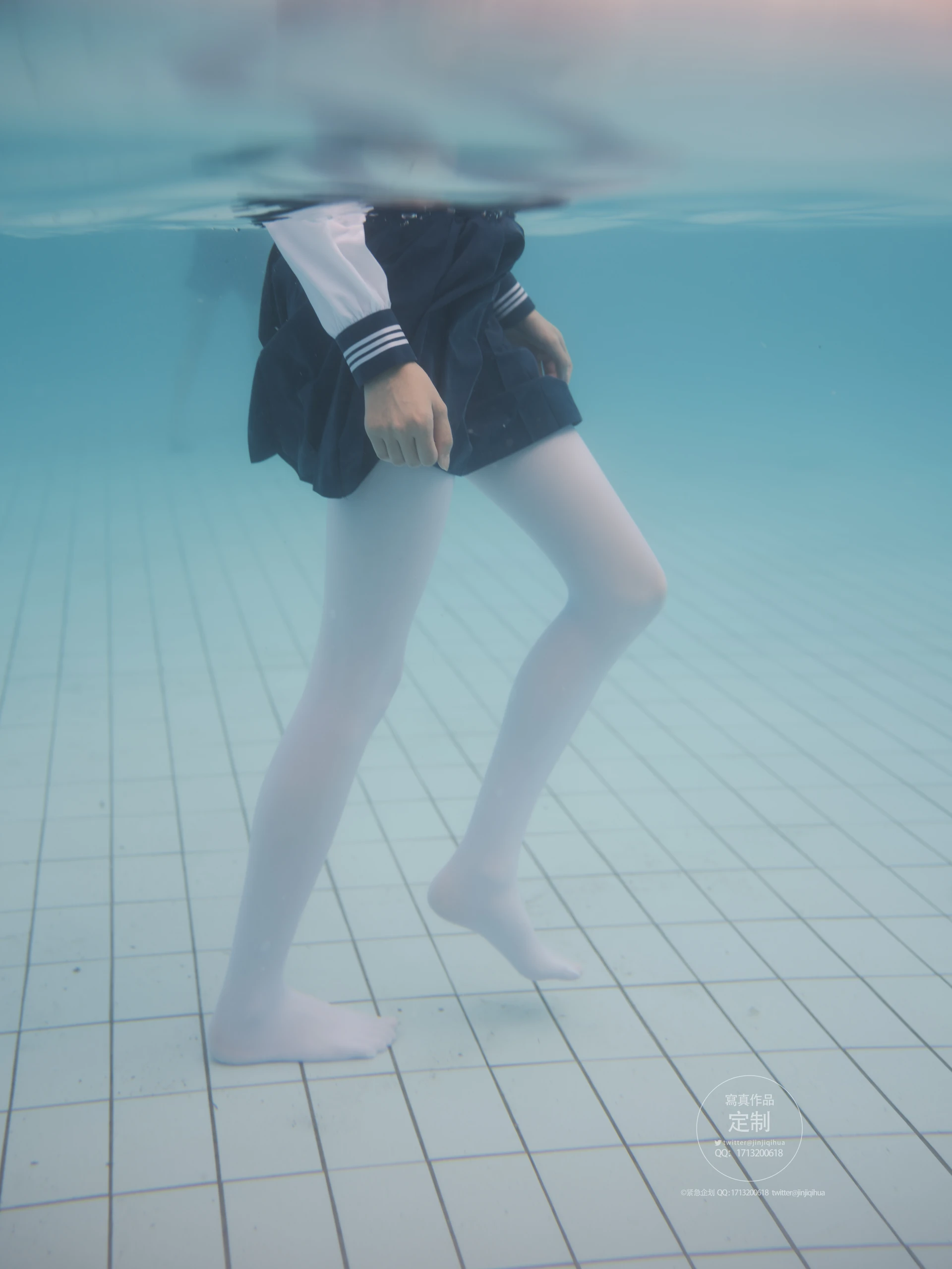 紧急企划 Y-003 咦咿yiyiyiyiyi 水下超唯美白丝jk [88P1V-1.14G]JK, 咦咿yiyiyiyiyi, 白丝, 紧急企划, 美腿, 美足