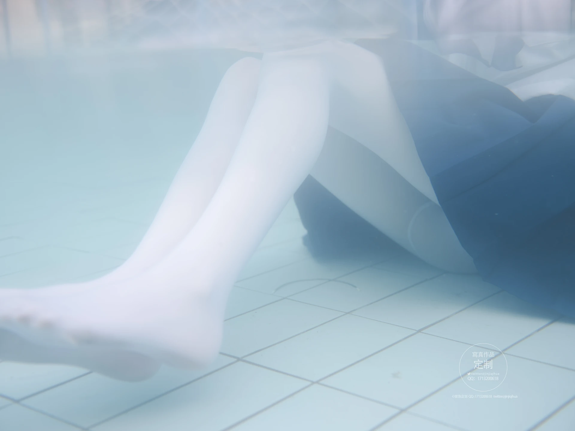 紧急企划 Y-003 咦咿yiyiyiyiyi 水下超唯美白丝jk [88P1V-1.14G]JK, 咦咿yiyiyiyiyi, 白丝, 紧急企划, 美腿, 美足