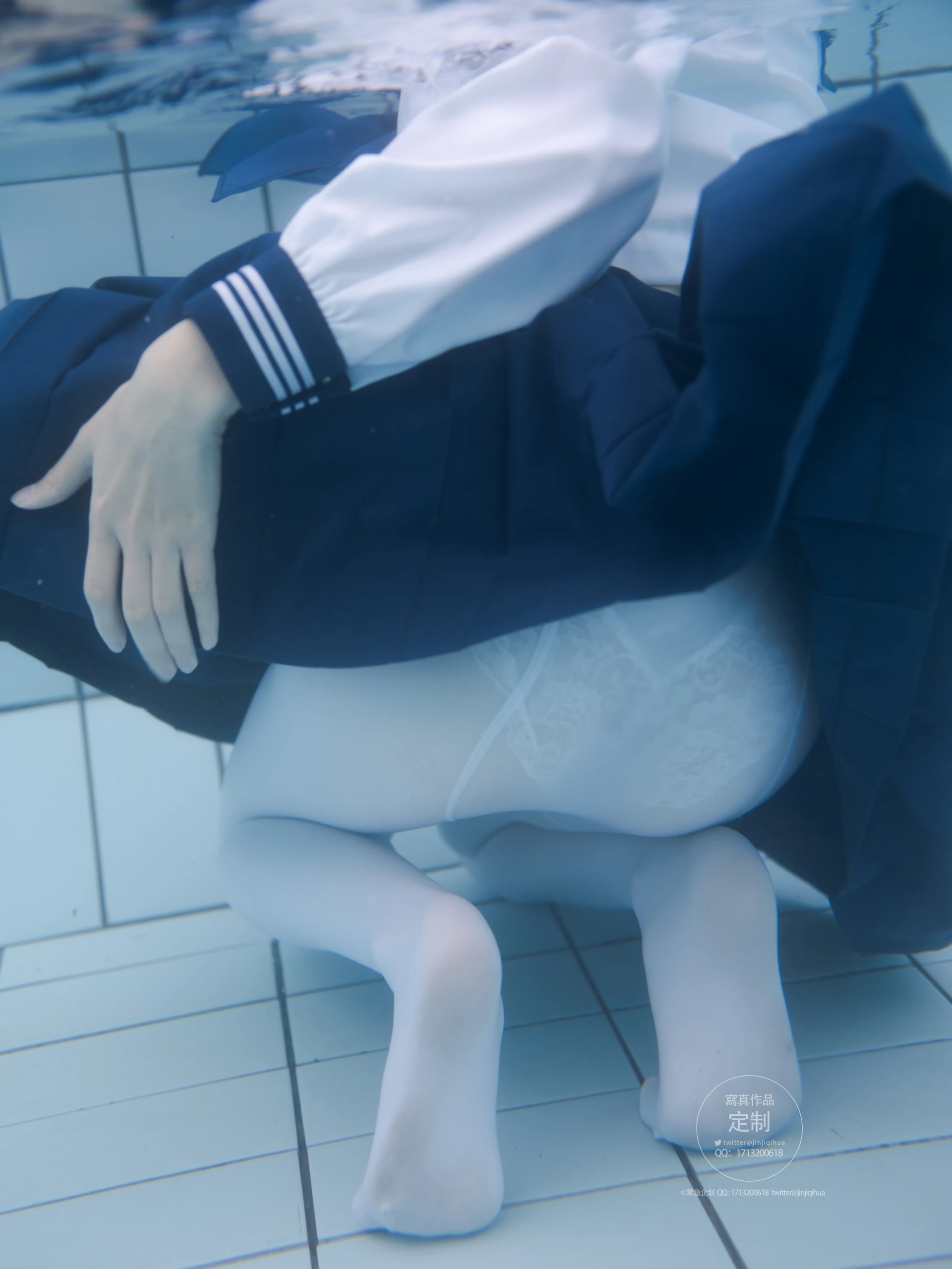 紧急企划 Y-003 咦咿yiyiyiyiyi 水下超唯美白丝jk [88P1V-1.14G]JK, 咦咿yiyiyiyiyi, 白丝, 紧急企划, 美腿, 美足