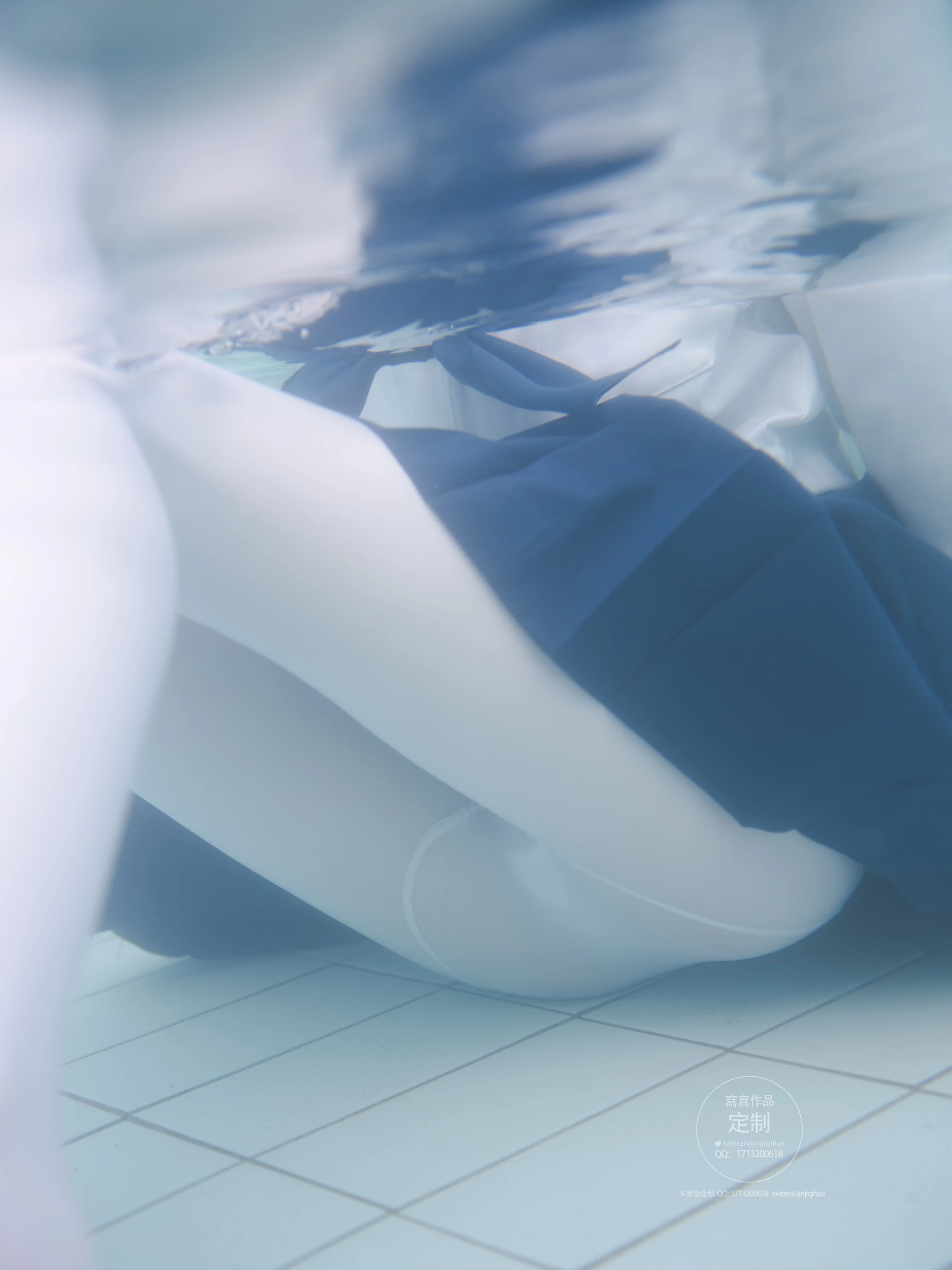 紧急企划 Y-003 咦咿yiyiyiyiyi 水下超唯美白丝jk [88P1V-1.14G]JK, 咦咿yiyiyiyiyi, 白丝, 紧急企划, 美腿, 美足