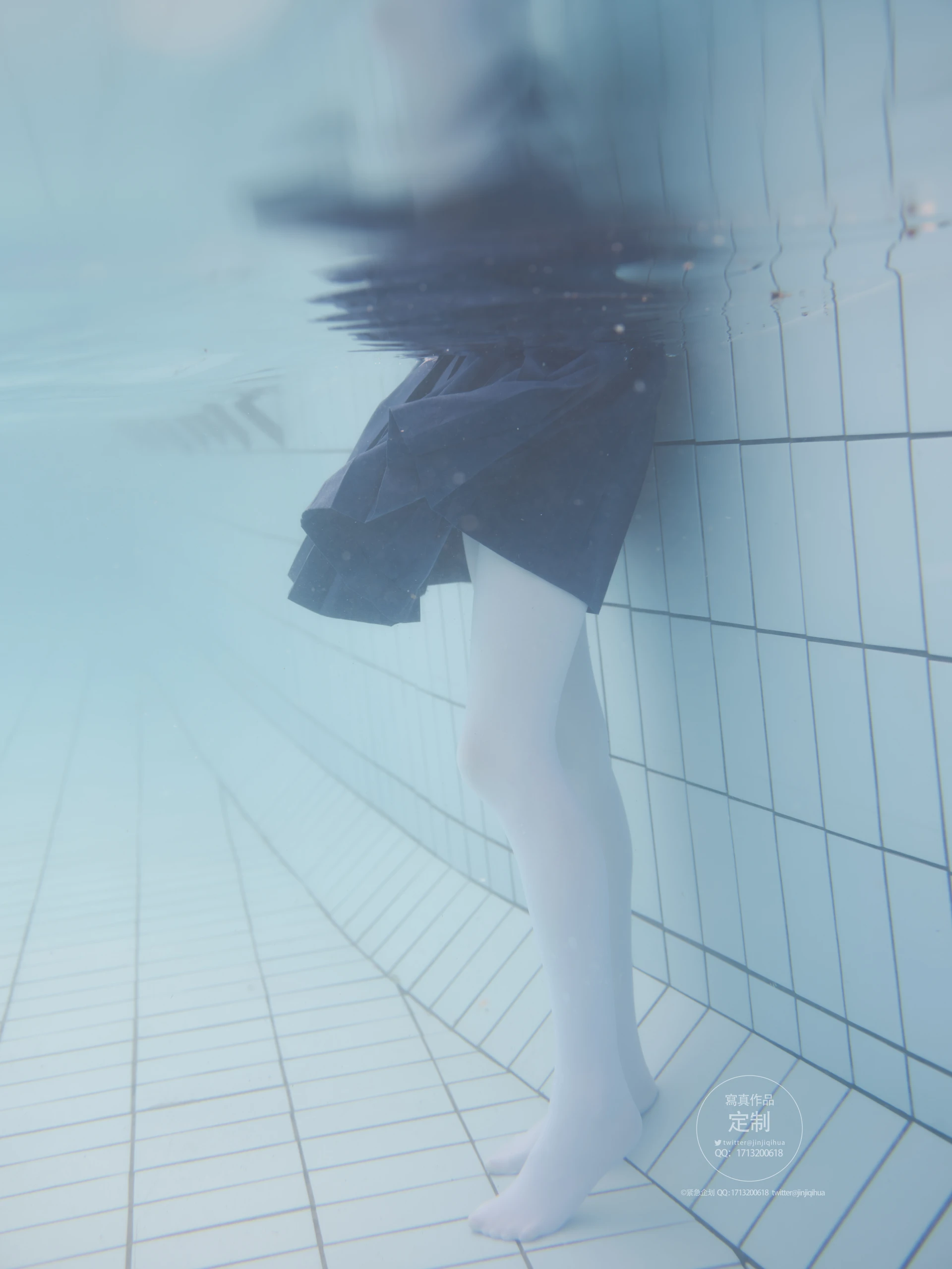 紧急企划 Y-003 咦咿yiyiyiyiyi 水下超唯美白丝jk [88P1V-1.14G]JK, 咦咿yiyiyiyiyi, 白丝, 紧急企划, 美腿, 美足