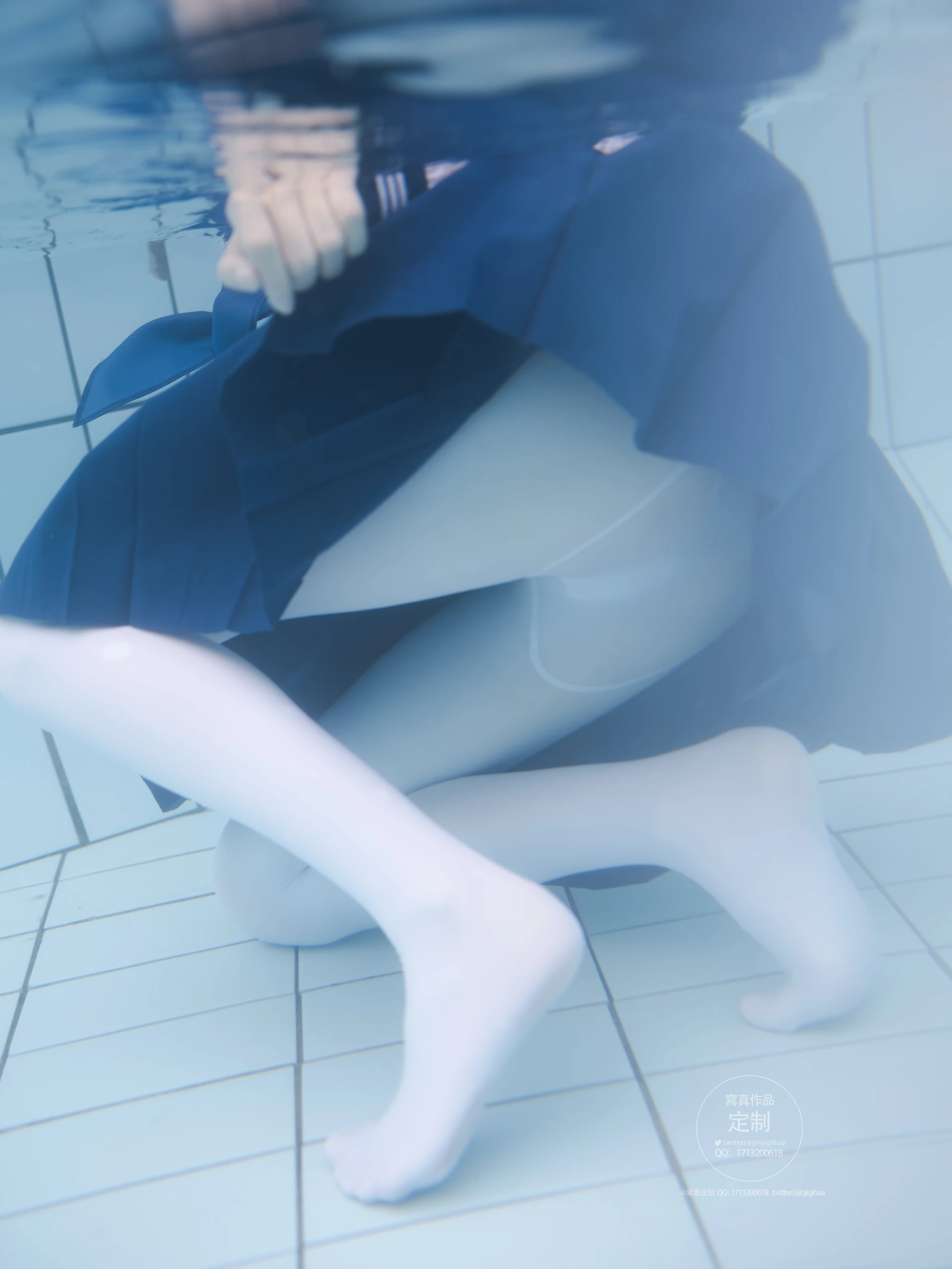 紧急企划 Y-003 咦咿yiyiyiyiyi 水下超唯美白丝jk [88P1V-1.14G]JK, 咦咿yiyiyiyiyi, 白丝, 紧急企划, 美腿, 美足