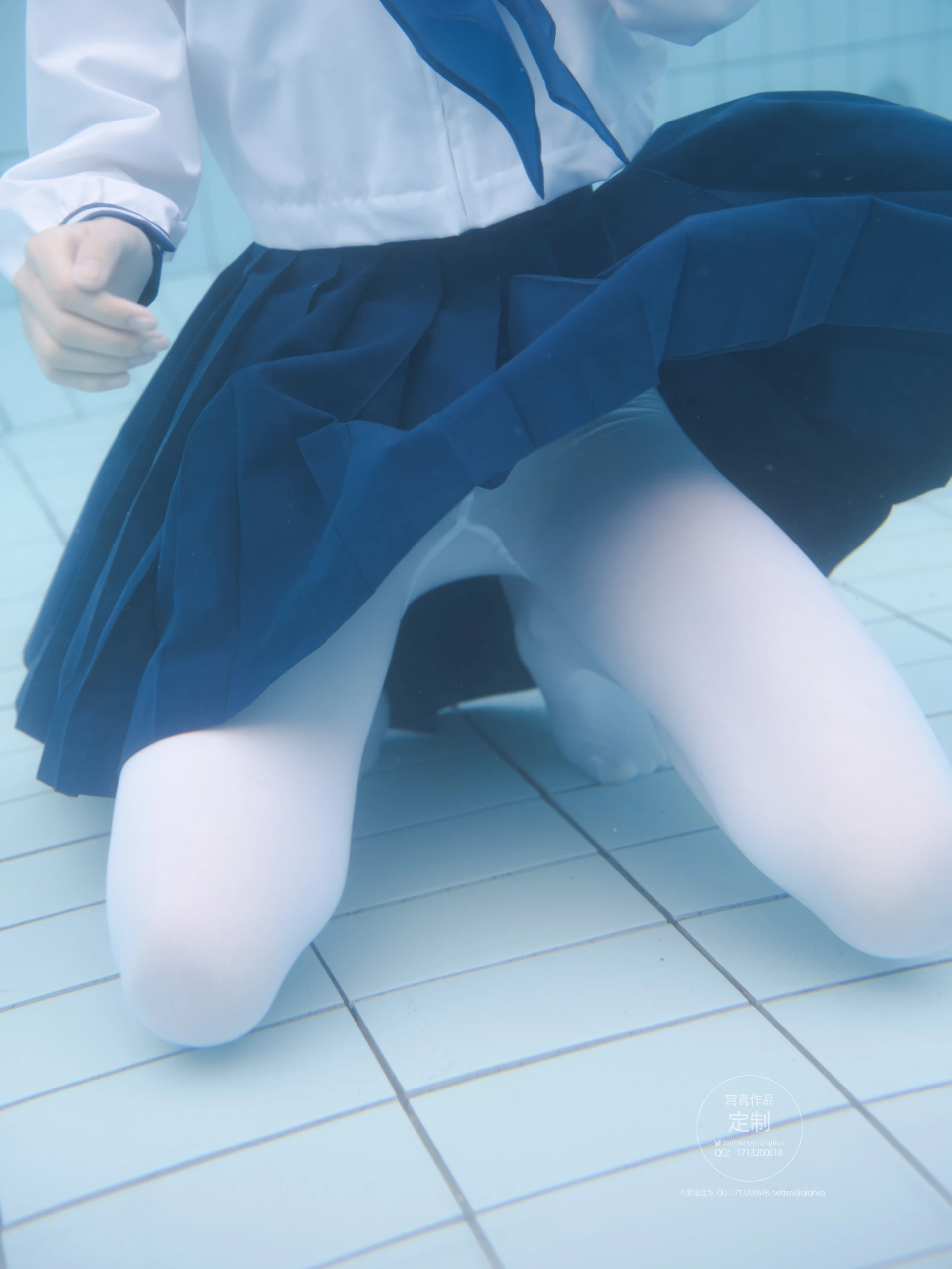 紧急企划 Y-003 咦咿yiyiyiyiyi 水下超唯美白丝jk [88P1V-1.14G]JK, 咦咿yiyiyiyiyi, 白丝, 紧急企划, 美腿, 美足