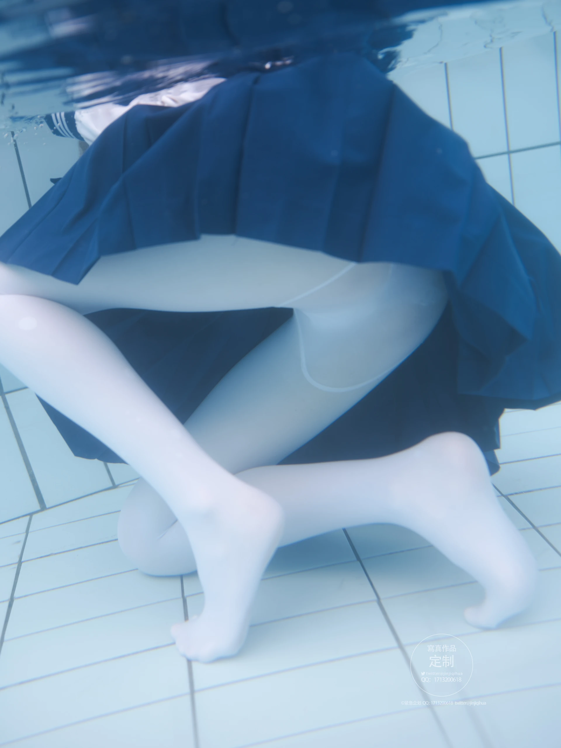 紧急企划 Y-003 咦咿yiyiyiyiyi 水下超唯美白丝jk [88P1V-1.14G]JK, 咦咿yiyiyiyiyi, 白丝, 紧急企划, 美腿, 美足