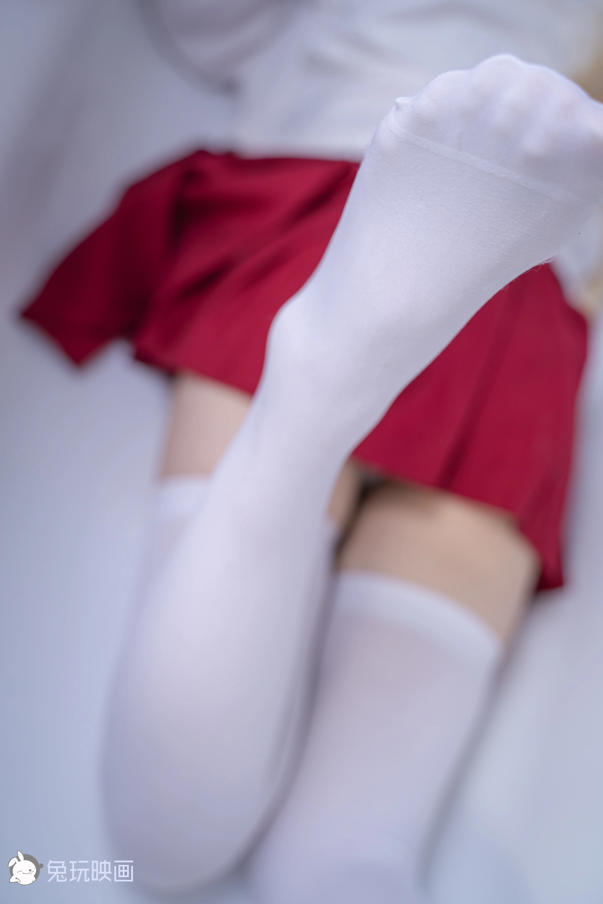 C07.008 浴缸里的红裙白丝 [42P-775MB]